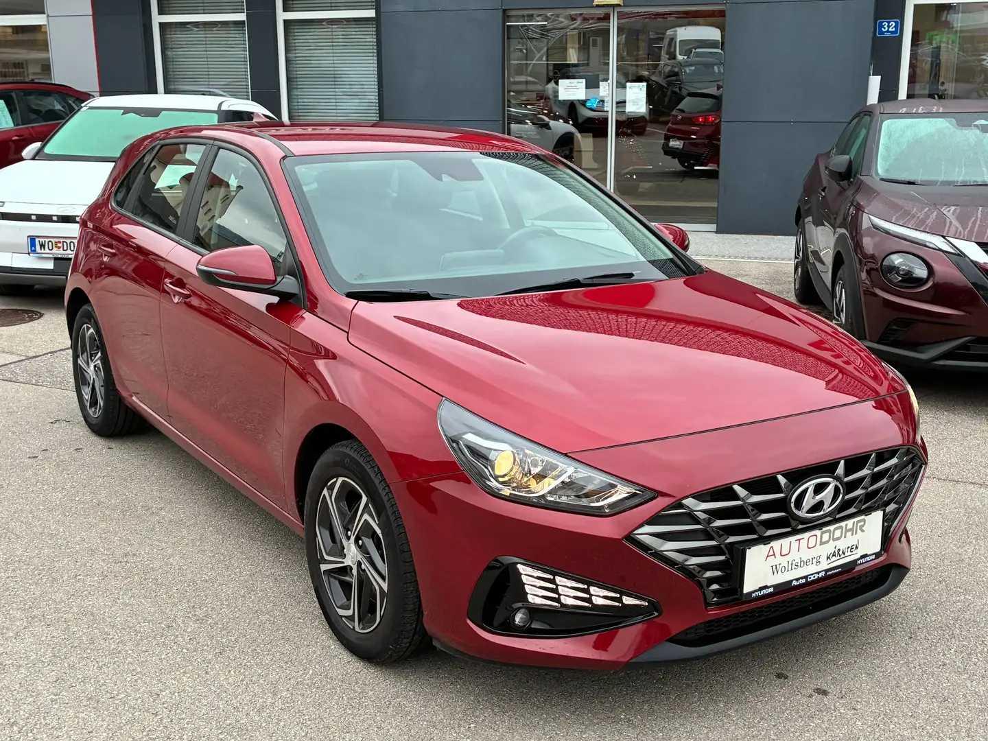 Hyundai i30 1,5 DPI chic chic Rot - 1