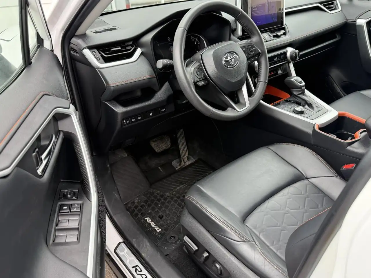 Toyota RAV 4 снимка Toyota RAV 4