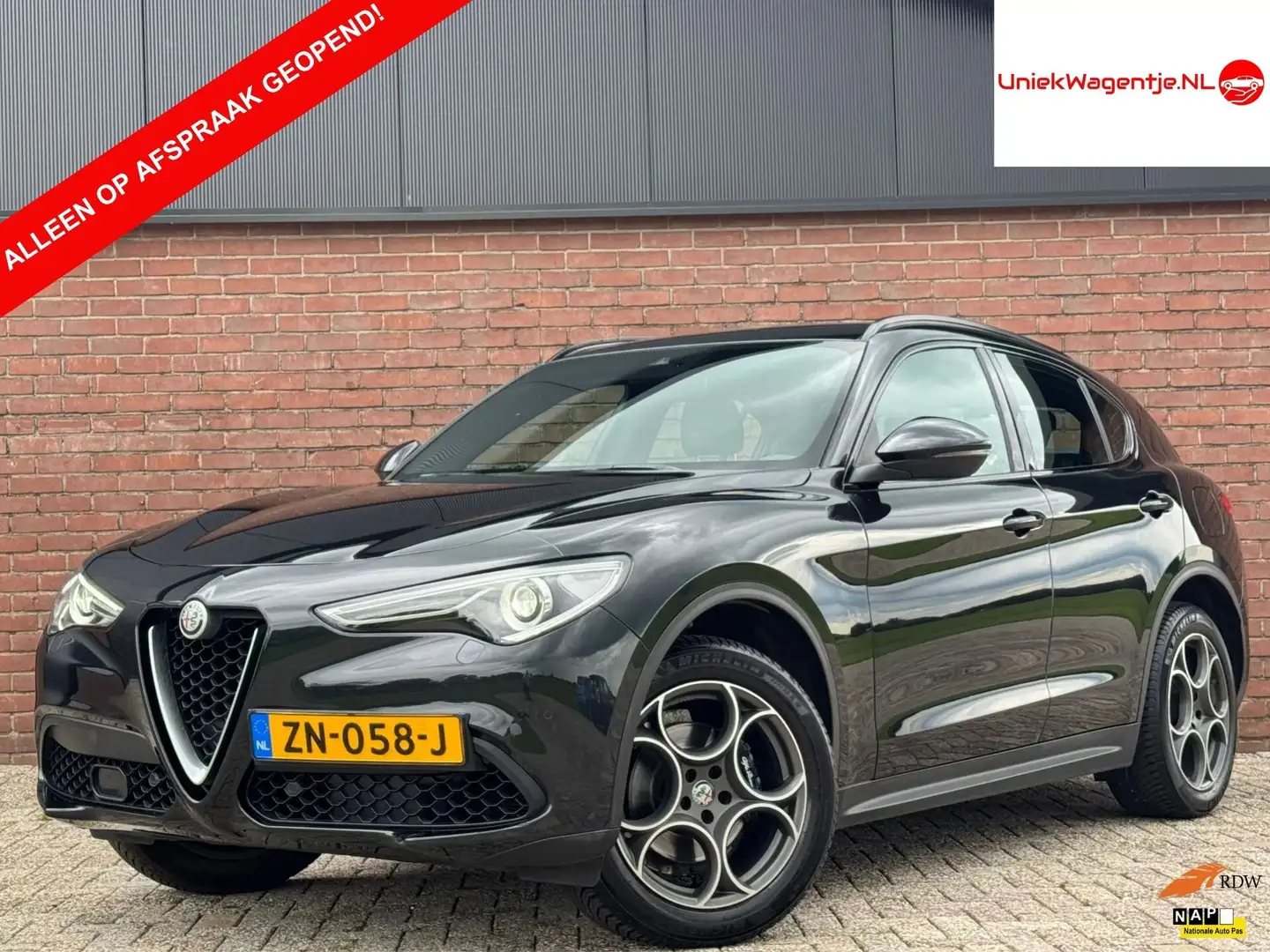 Alfa Romeo Stelvio 2.0 T AWD SUPER | LEDER | NAVI | CAMERA! Negro - 1