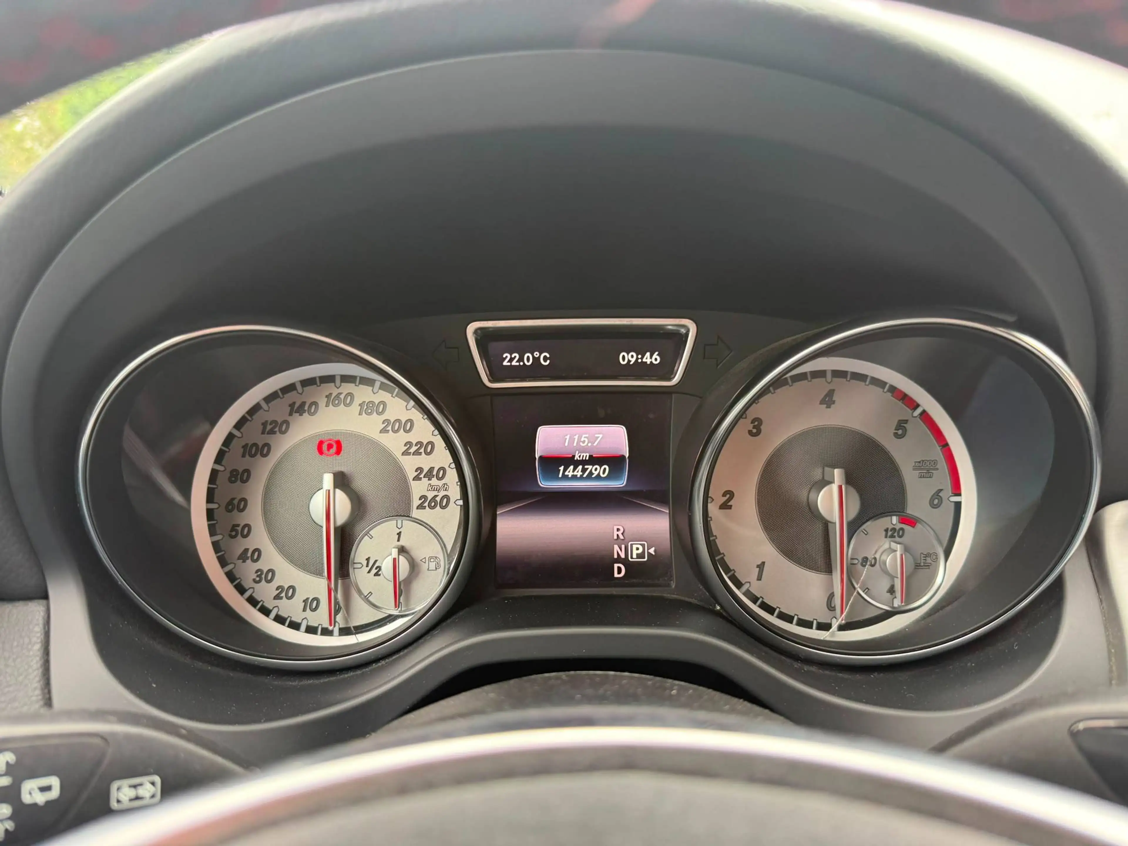Mercedes-Benz CLA 200 CLA 200 d — photo 14