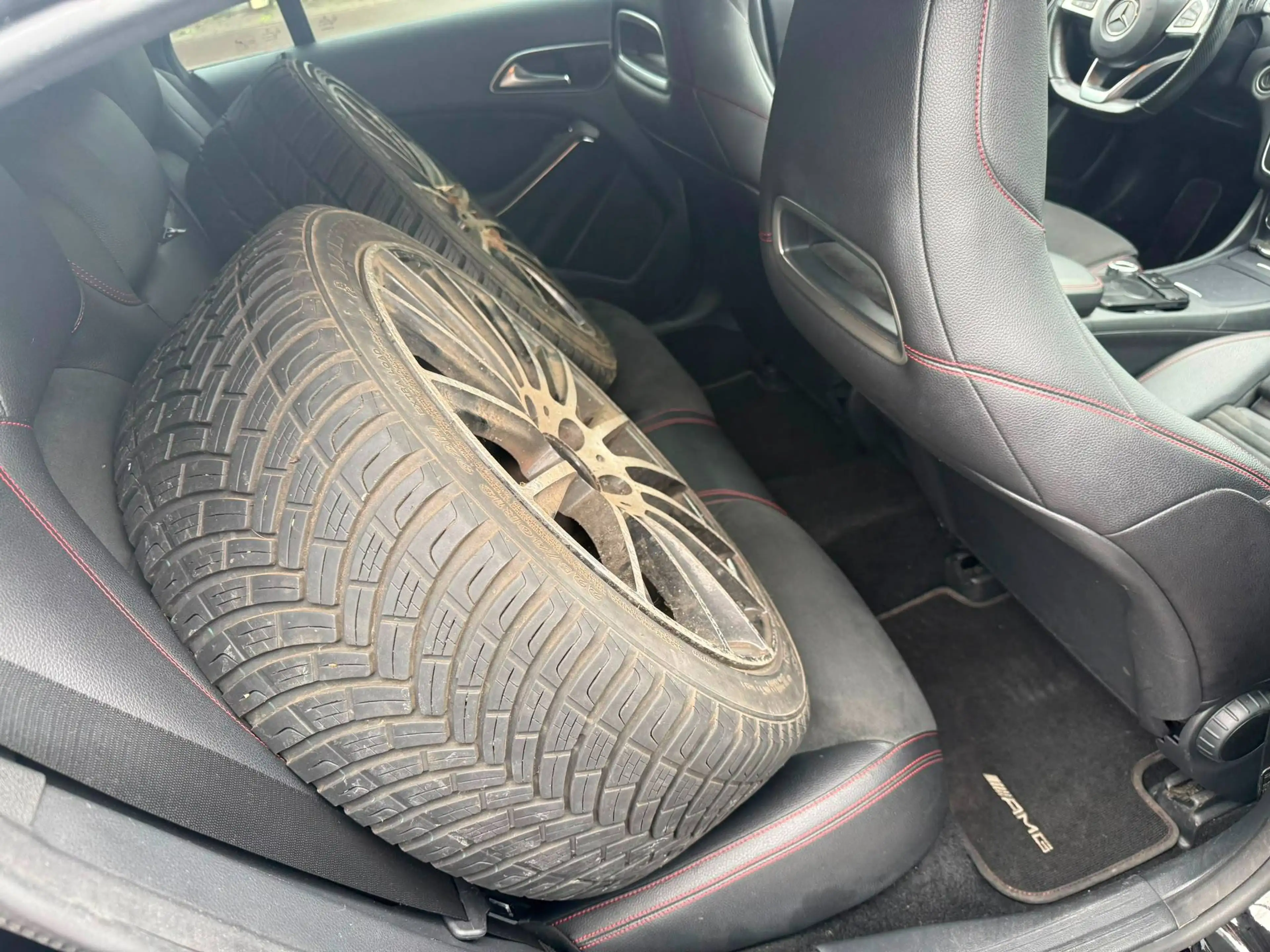 Mercedes-Benz CLA 200 CLA 200 d — photo 11