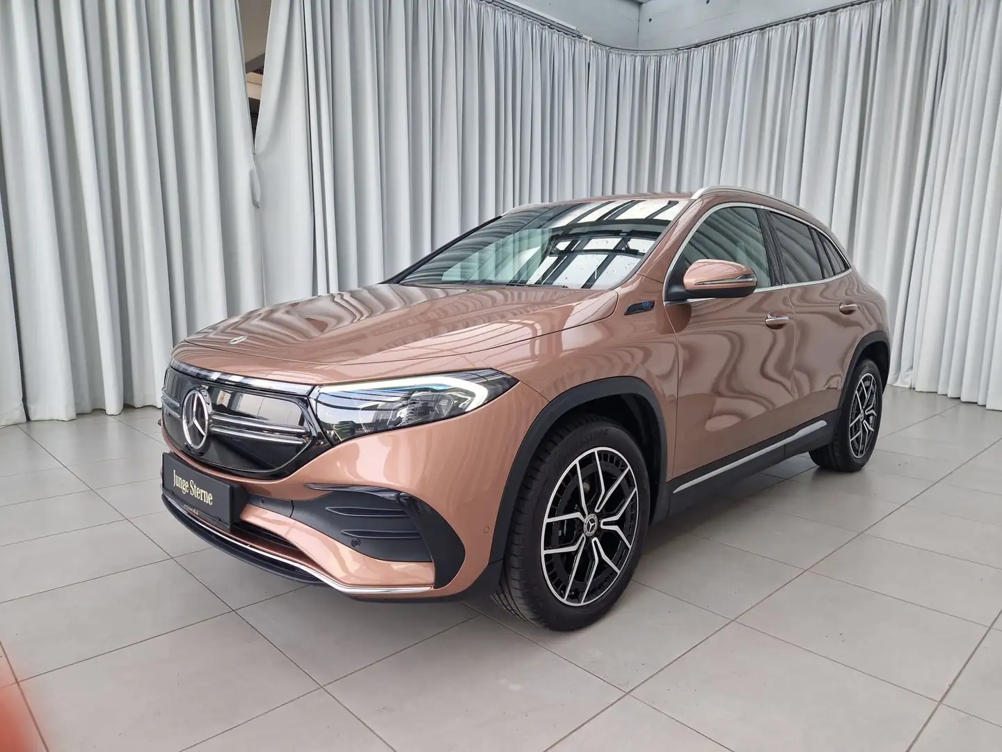 Mercedes-Benz EQA 350 4MATIC 2xKlima ACC AHK AUT Kam. KlimaA Braun - 2