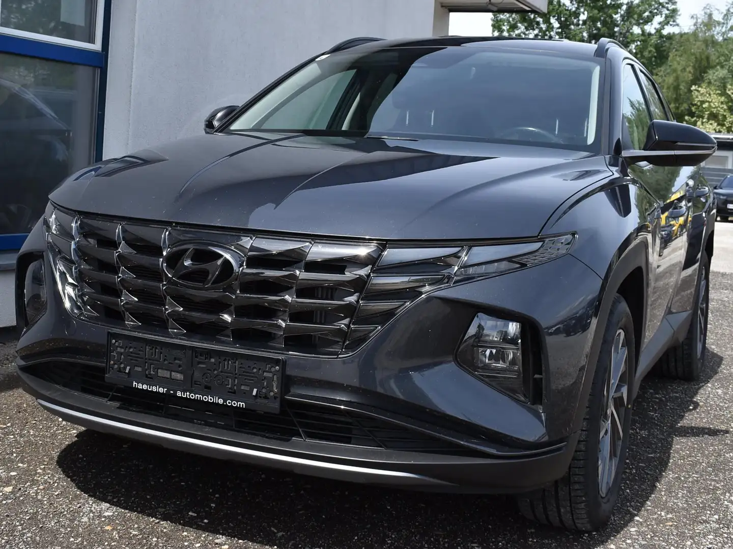 Hyundai TUCSON 1,6CRD Edition 30 Grau - 1