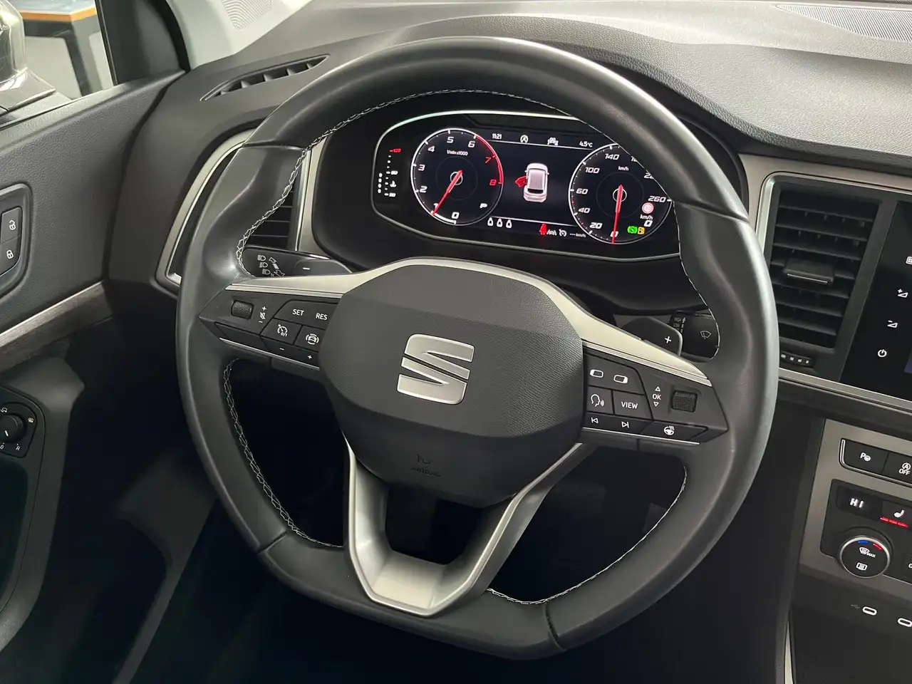 SEAT Ateca 2025 — фото 27