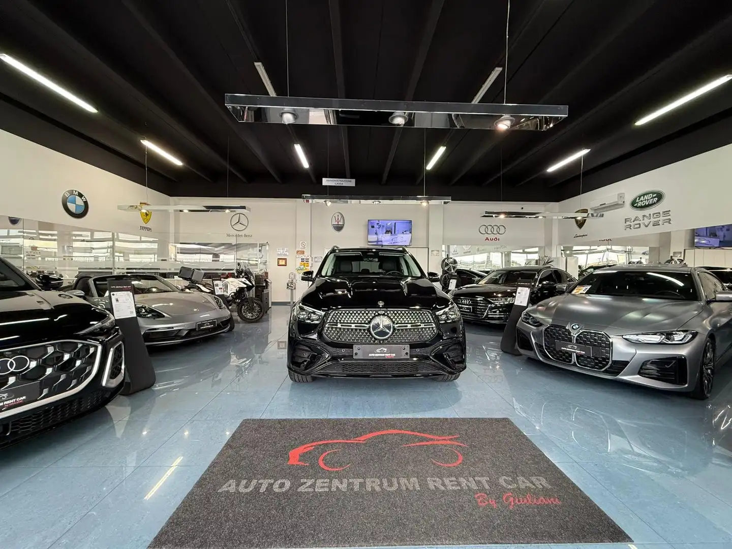 Mercedes-Benz GLE 300 GLE 300 d Premium Plus 4matic auto Zwart - 1