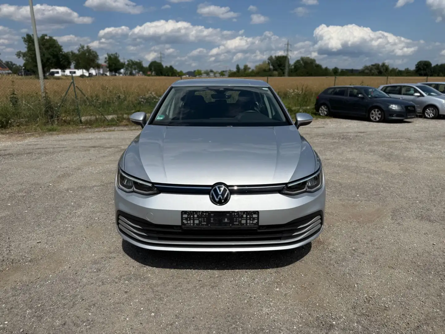 Volkswagen Golf VIII Lim. Life I 131PS I Sitzheizung I Navi Argent - 2