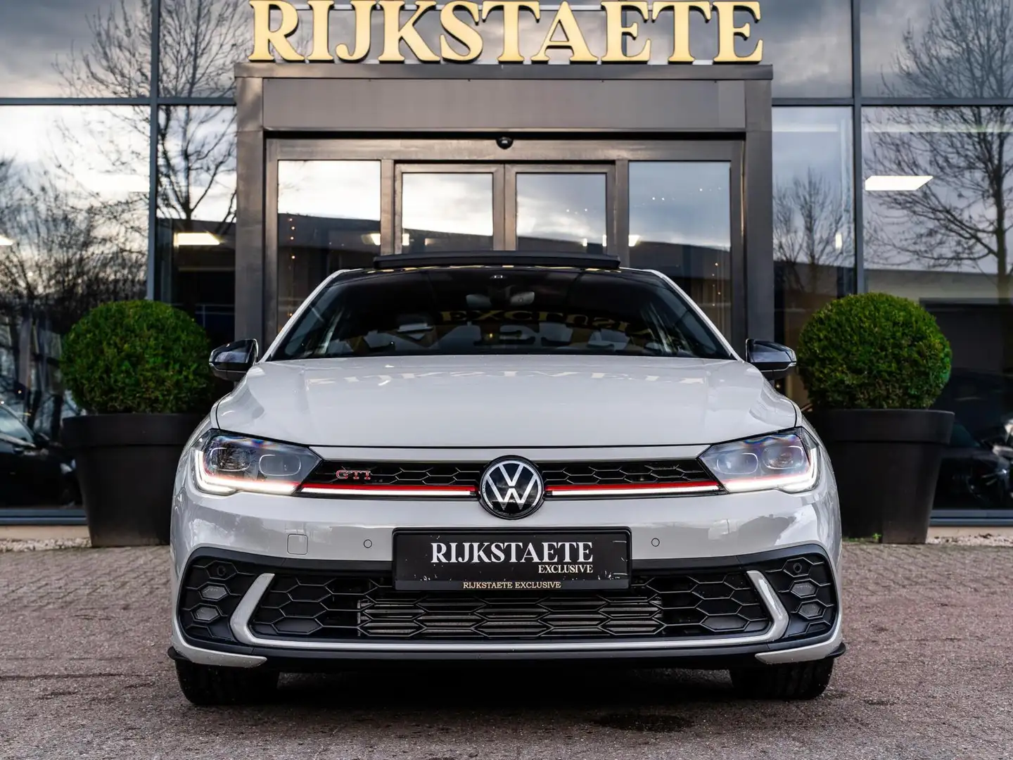 Volkswagen Polo GTI 2.0 TSI GTI|25 JAAR|PANO|ACC|BEATS|18'|LEDER Grau - 2
