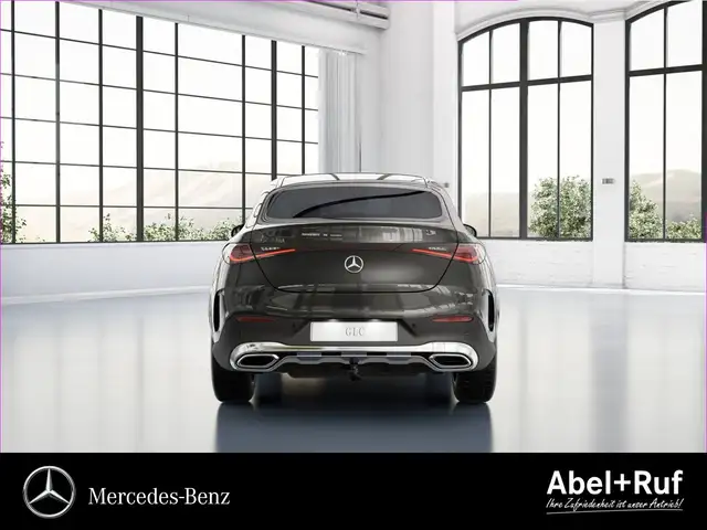 Mercedes-Benz GLC view 5