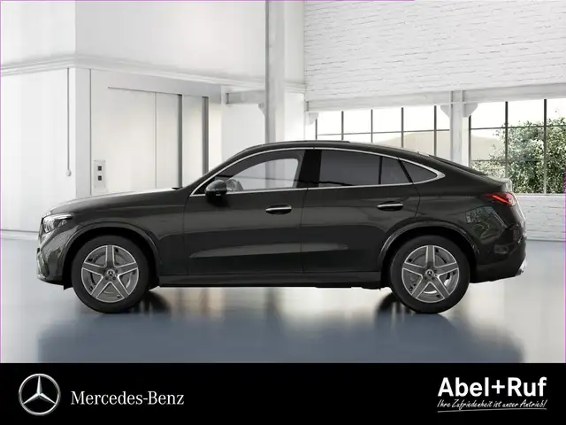 Mercedes-Benz GLC view 3