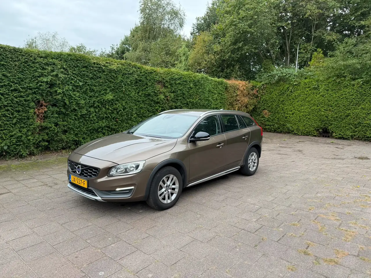Volvo V60 Cross Country