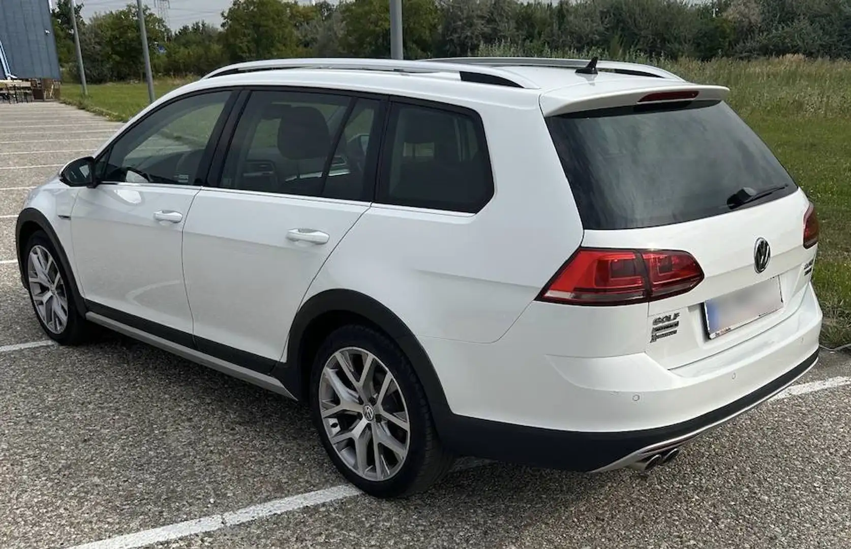 Volkswagen Golf Variant Golf Variant Alltrack BMT 2,0 TDI DSG 4Motion Alltrack Weiß - 2