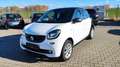 smart forFour 90PS+Pano+SHZ+PDC+Klimaauto+BT+Tempomat Noir - thumbnail 1