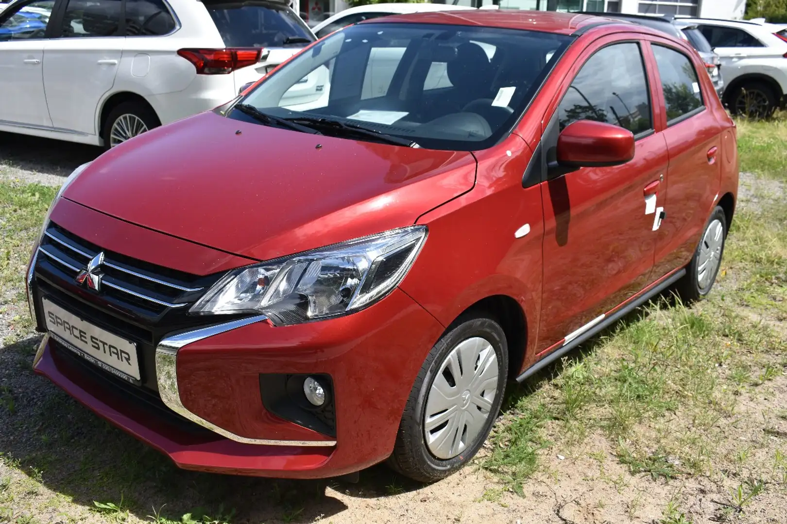 Mitsubishi Space Star Select 1.2 MIVEC 5-Gang Rouge - 2
