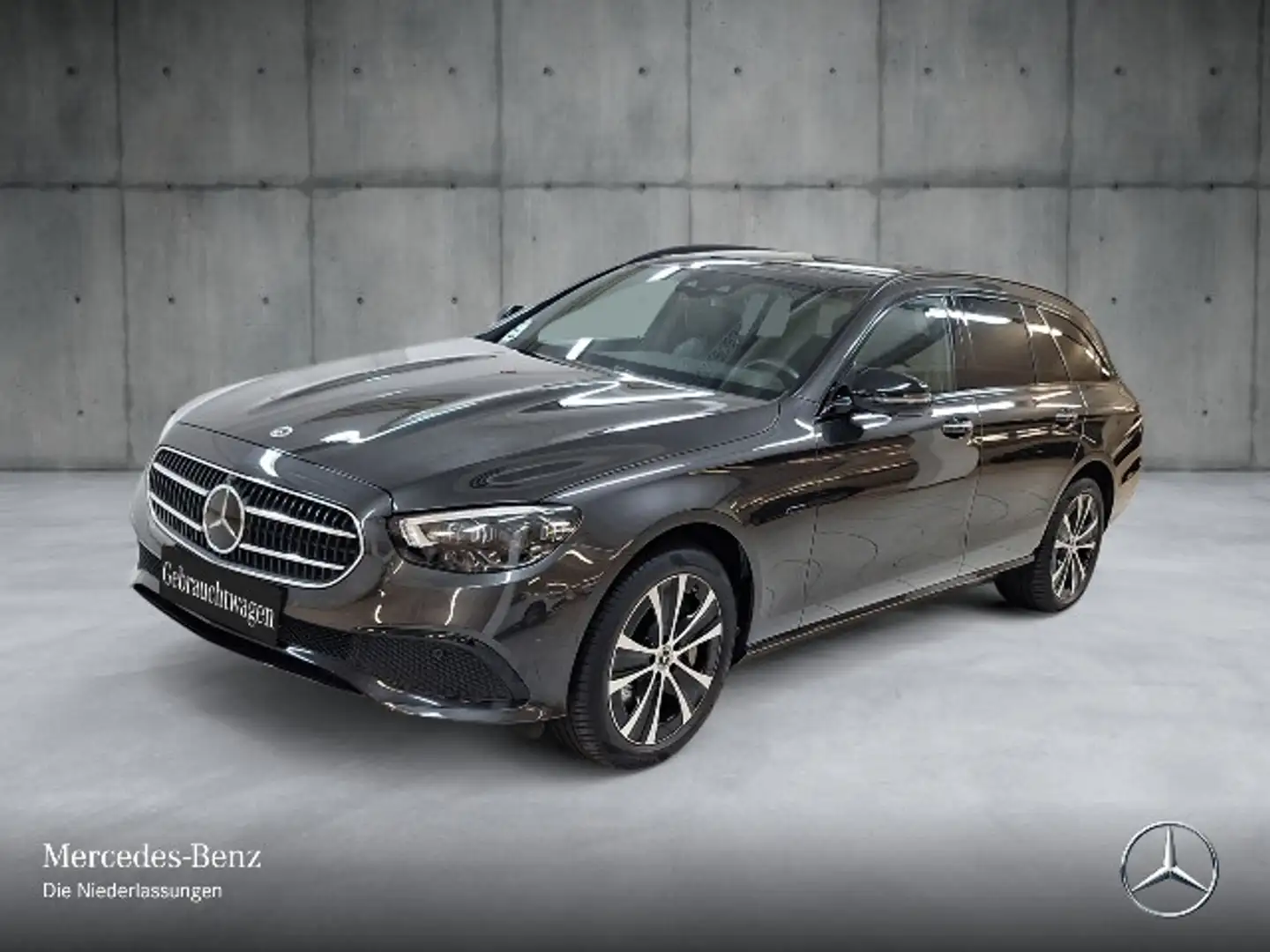 Mercedes-Benz E 300 de 4MATIC T-Modell 360 ACC AUT DynLicht LM Grau - 1