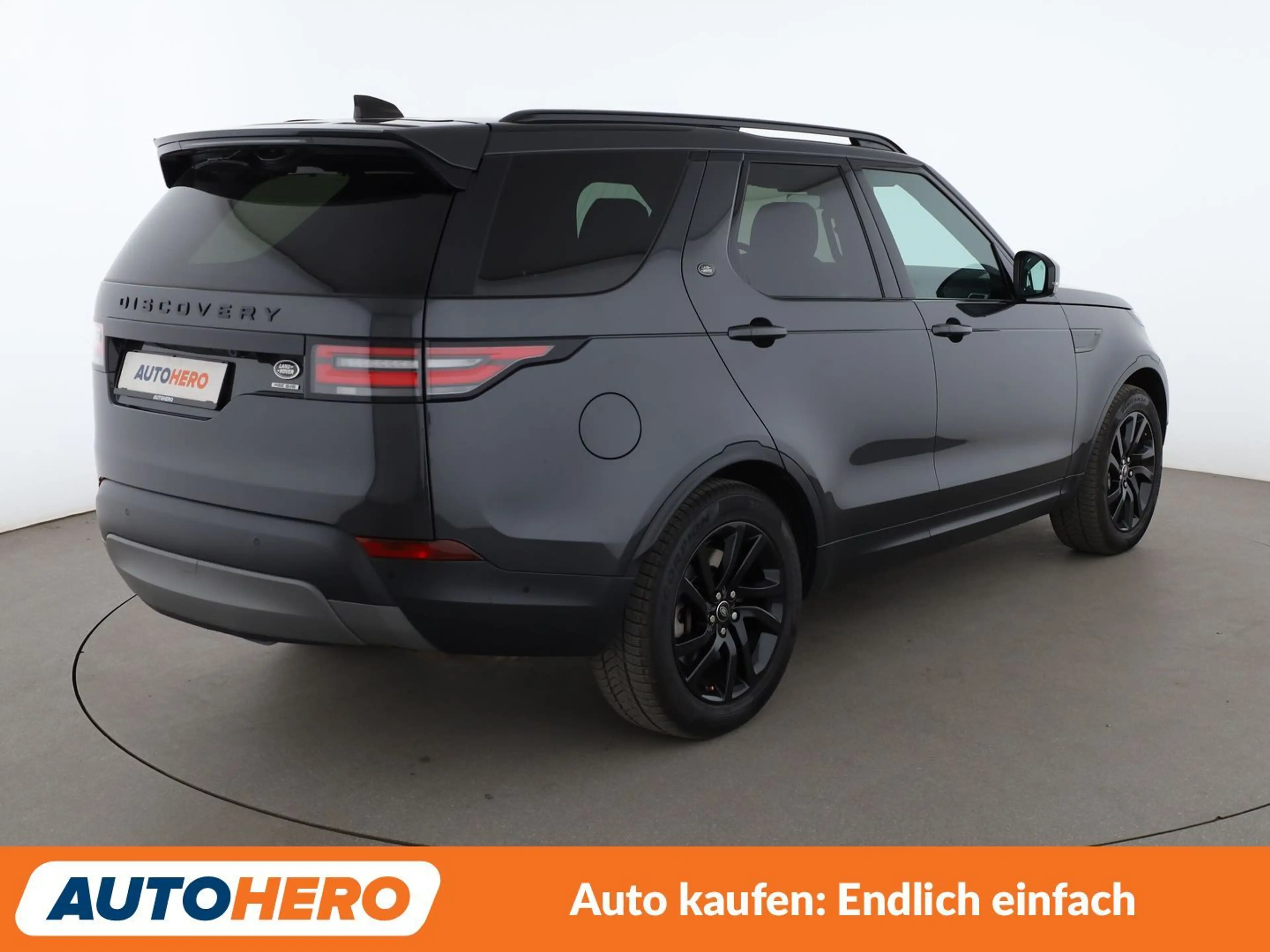 Land Rover Discovery 3.0 SD V6 HSE — photo 6