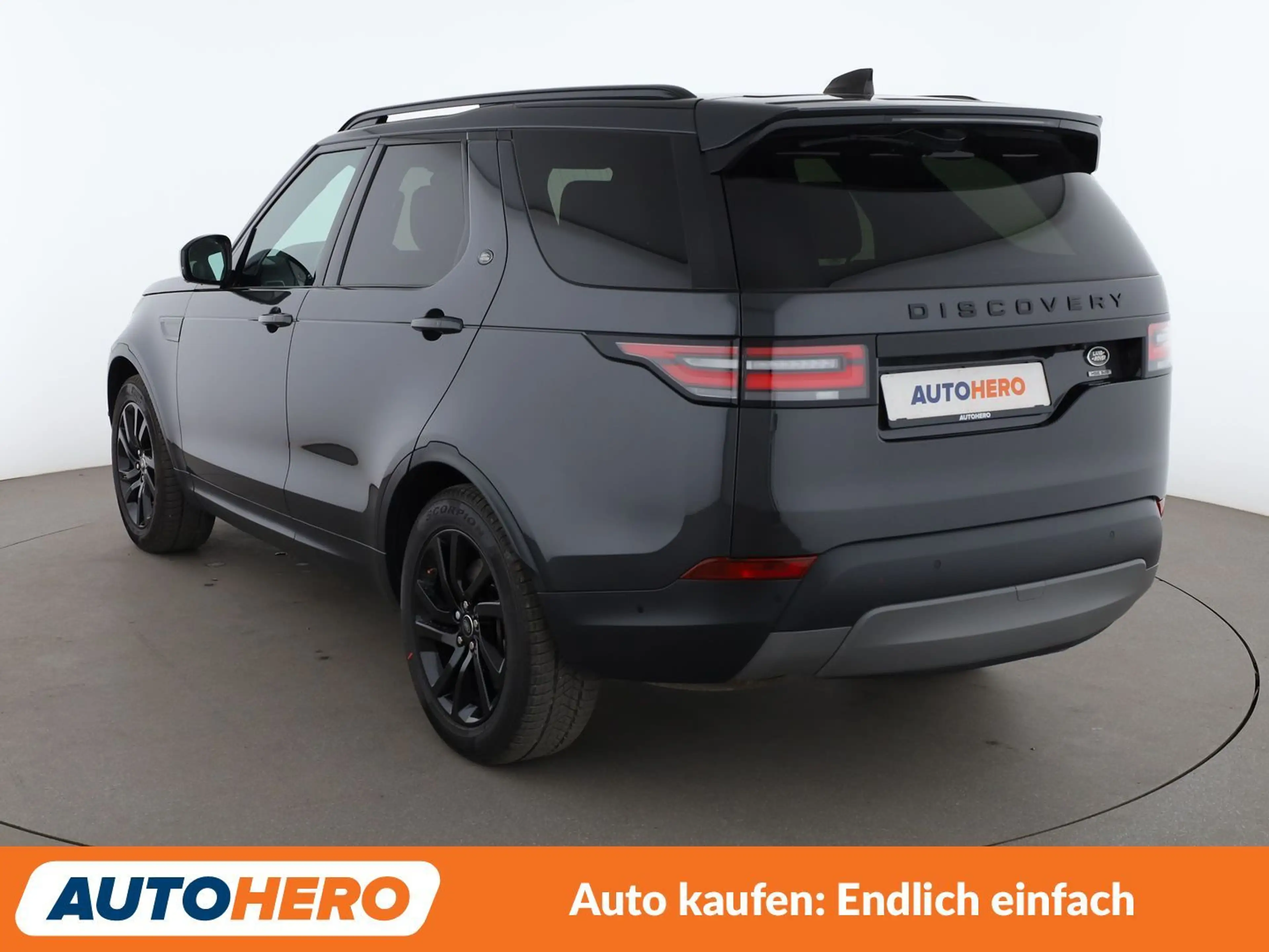 Land Rover Discovery 3.0 SD V6 HSE — photo 4