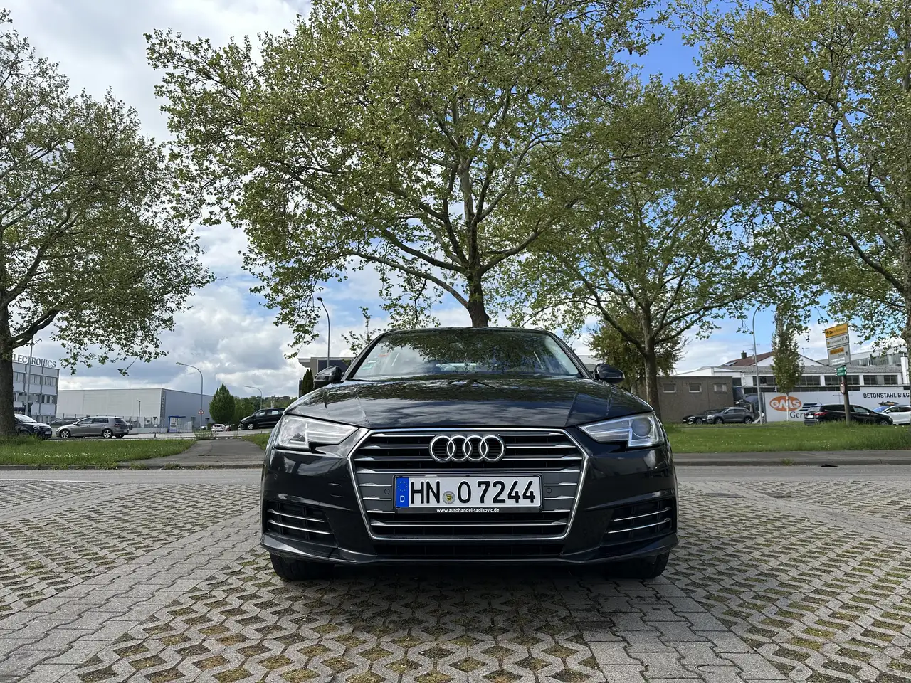 Audi A4