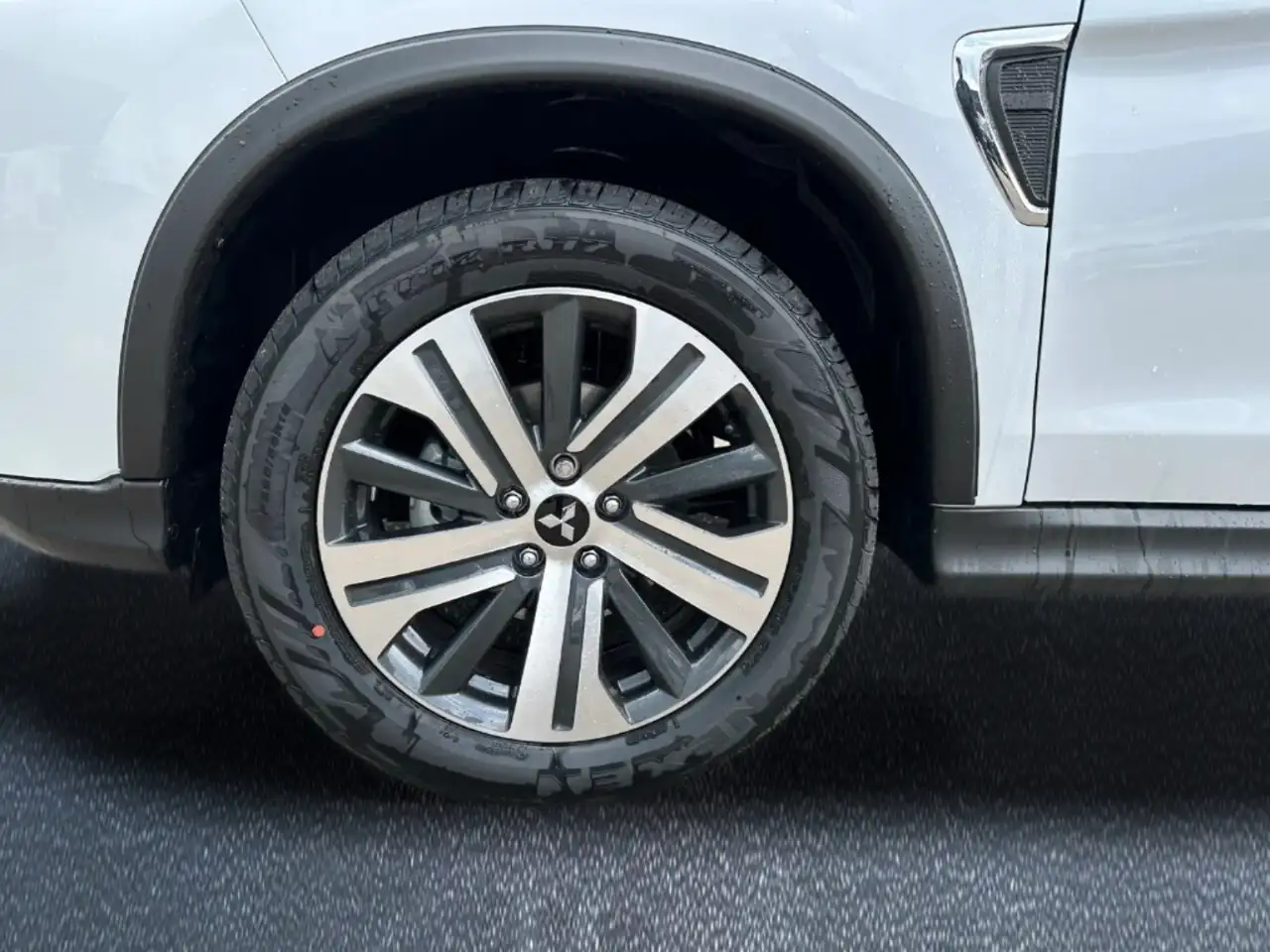 Mitsubishi RVR снимка Mitsubishi RVR