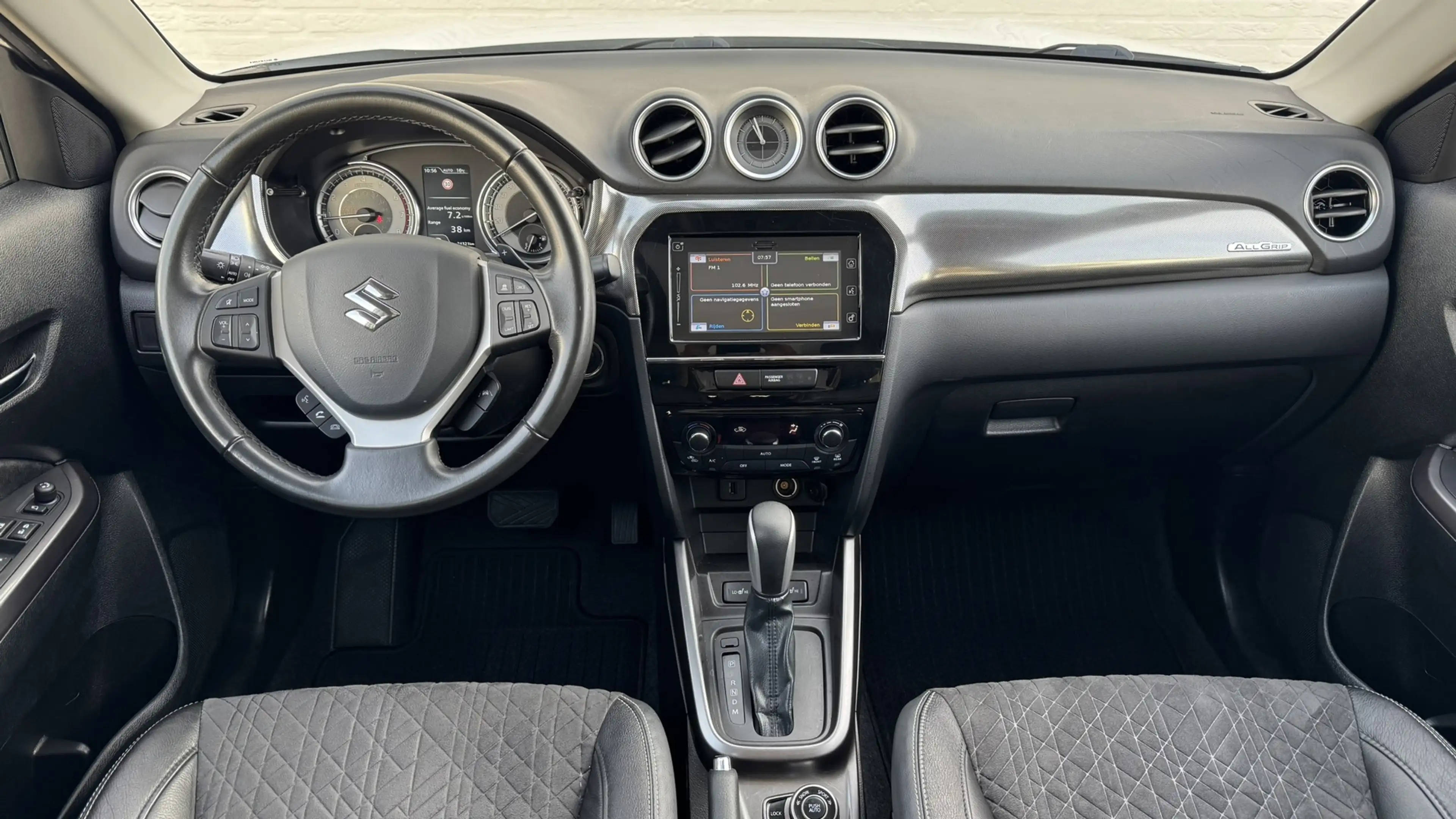 Suzuki Vitara 1.4 Boosterjet Style Smart Hybrid AllGrip Automaat — photo 2