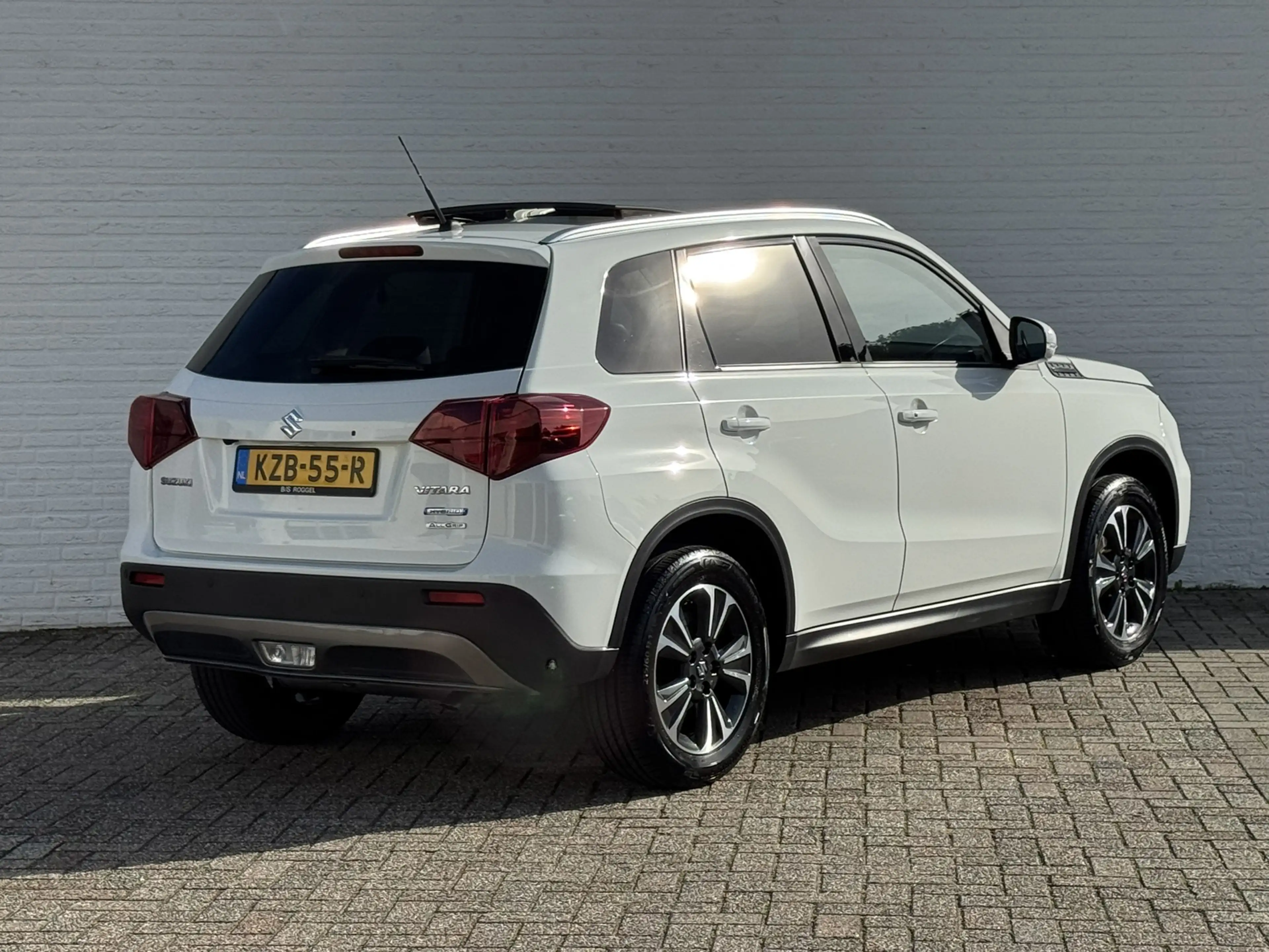 Suzuki Vitara 1.4 Boosterjet Style Smart Hybrid AllGrip Automaat — photo 5