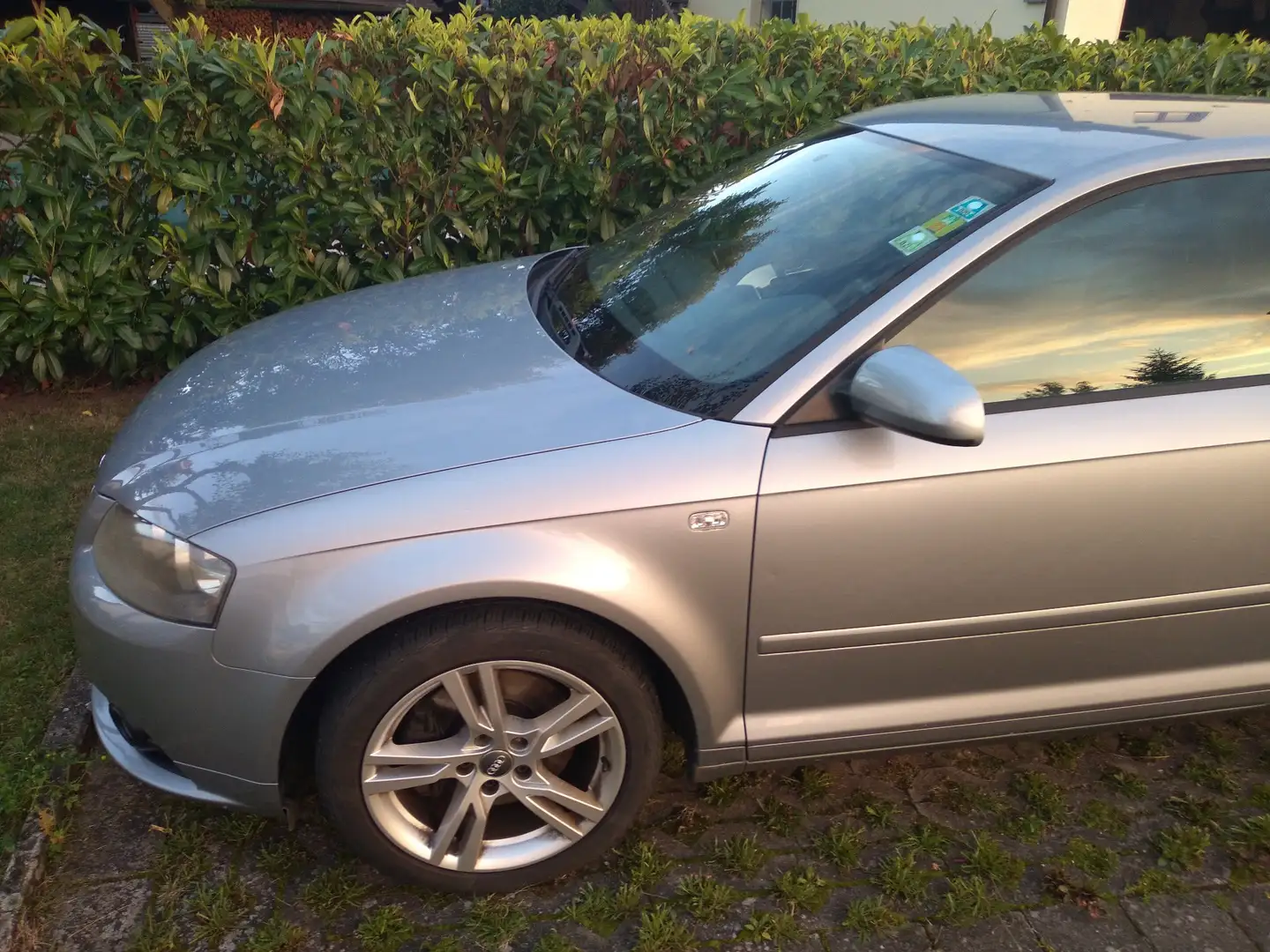 Audi A3 2.0 TFSI S line Sportpaket plus Grau - 2