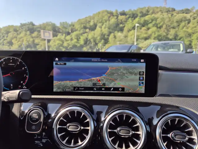 Mercedes-Benz A-Class view 11