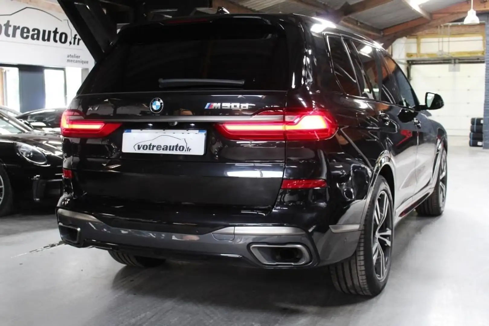 BMW X7 (G07) M50DA 400 - 2