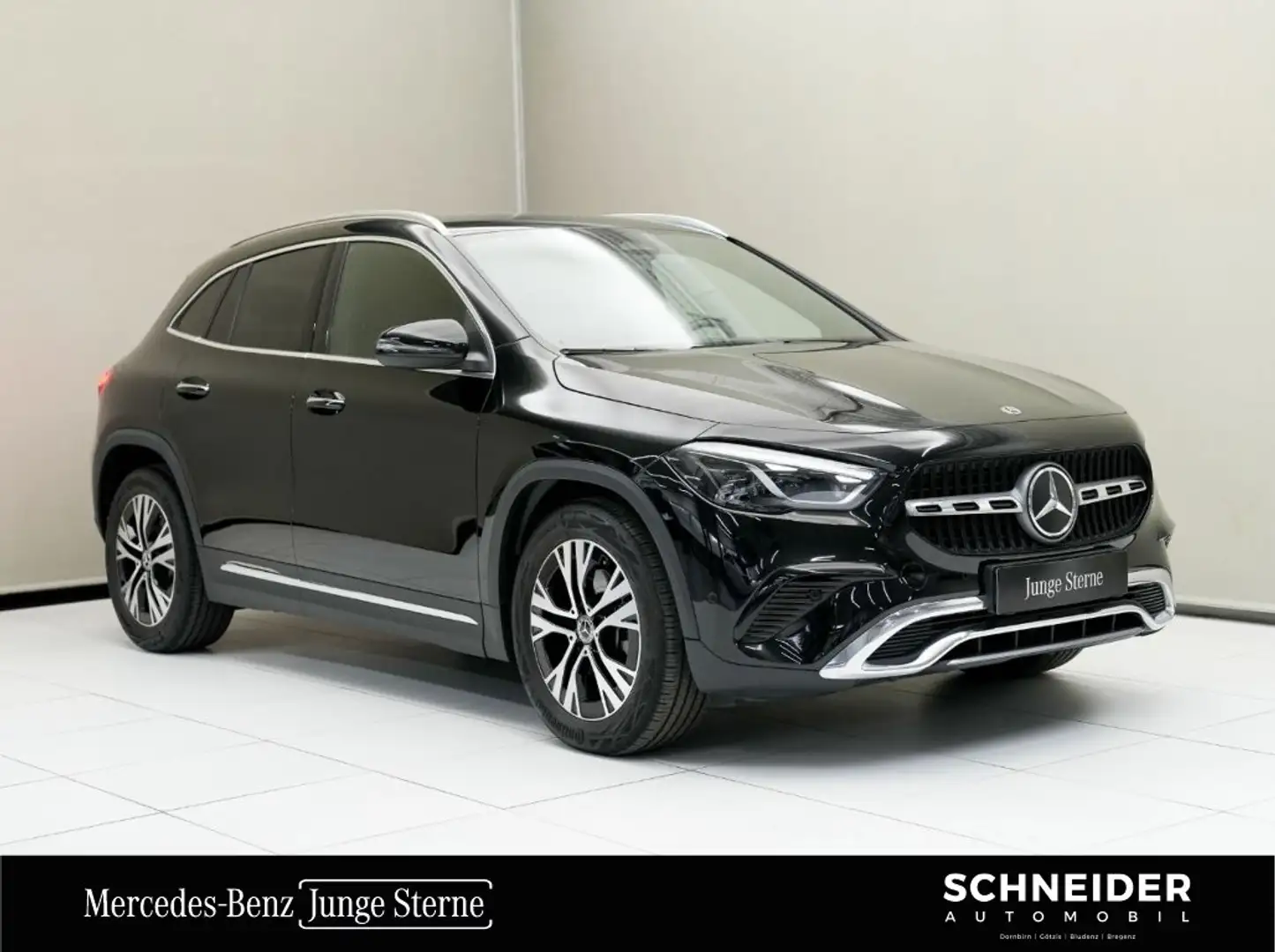 Mercedes-Benz GLA 200 d 4MATIC W-Paket KAM SpurH FLA el.Heck Schwarz - 1