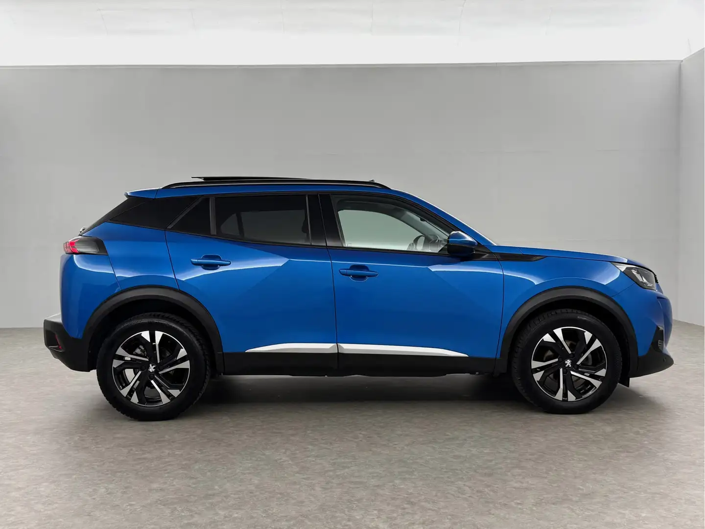 Peugeot 2008 1.2 PureTech Allure Pano 360Camera Carplay LED Vir Blauw - 2