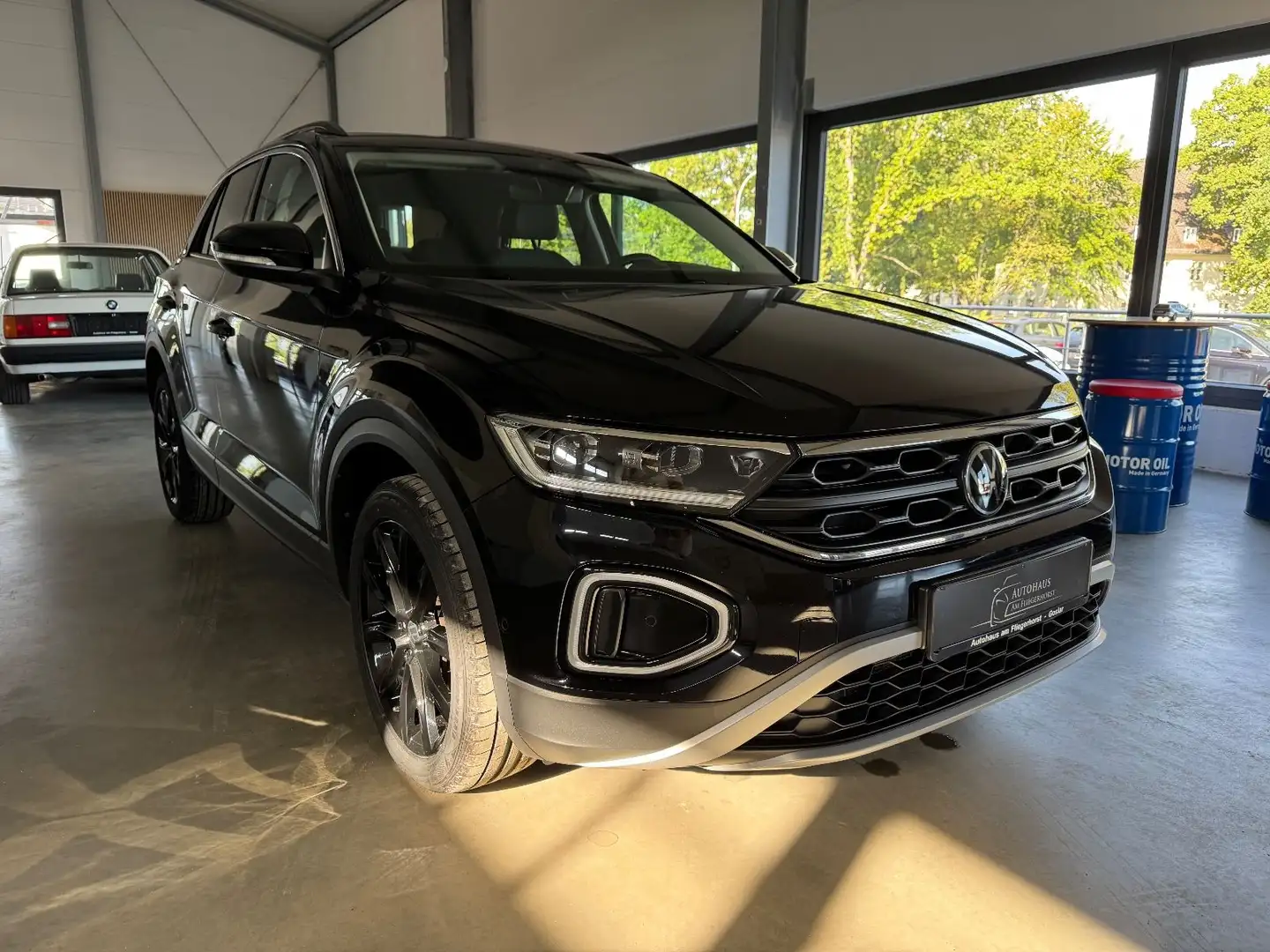 Volkswagen T-Roc 1.5 TSI Life LED/ACC/AHK/Stand-HZ/Kam Noir - 2