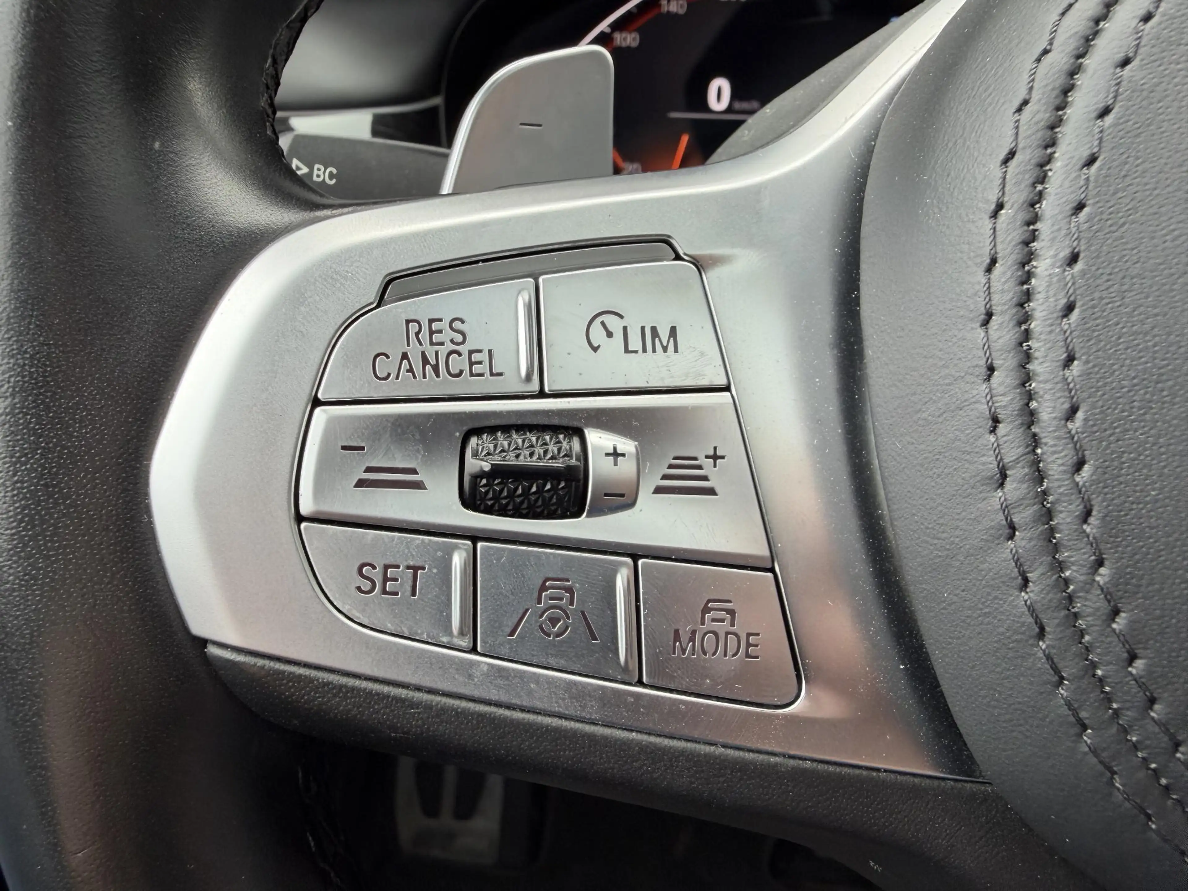 BMW 750 7-serie 750Li xDrive High Executive M-Sport | Pano — photo 17