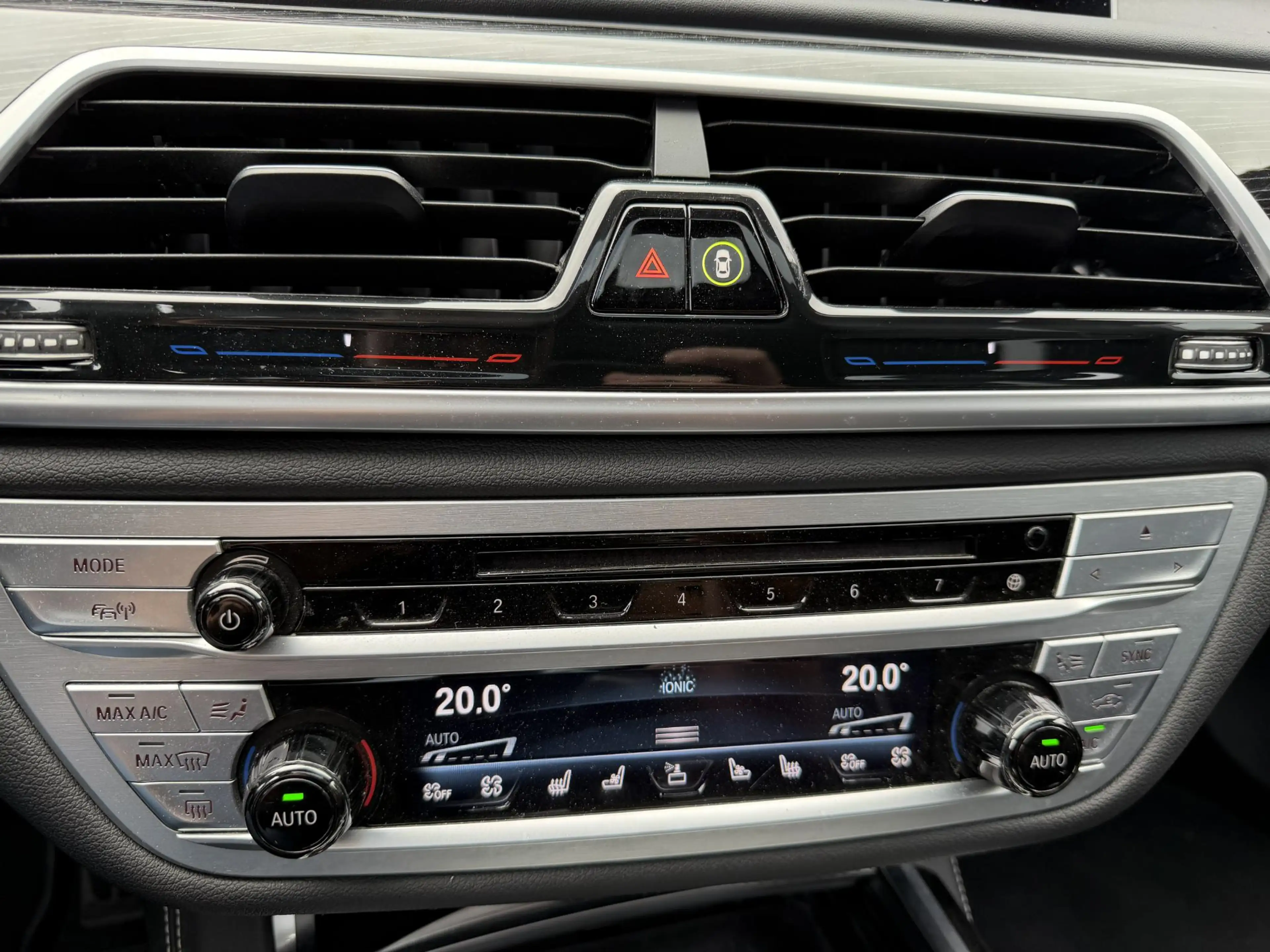 BMW 750 7-serie 750Li xDrive High Executive M-Sport | Pano — photo 24