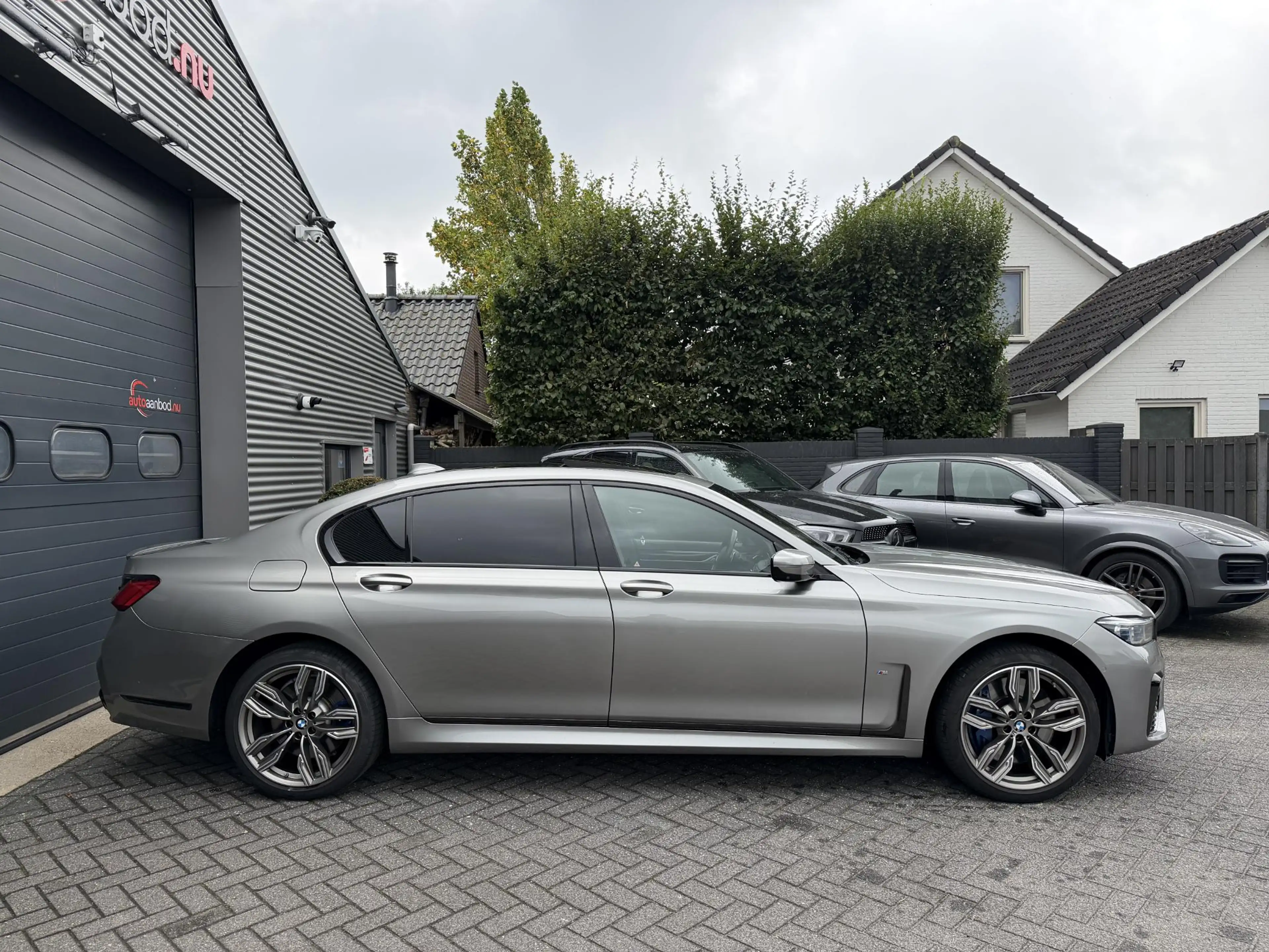 BMW 750 7-serie 750Li xDrive High Executive M-Sport | Pano — photo 4