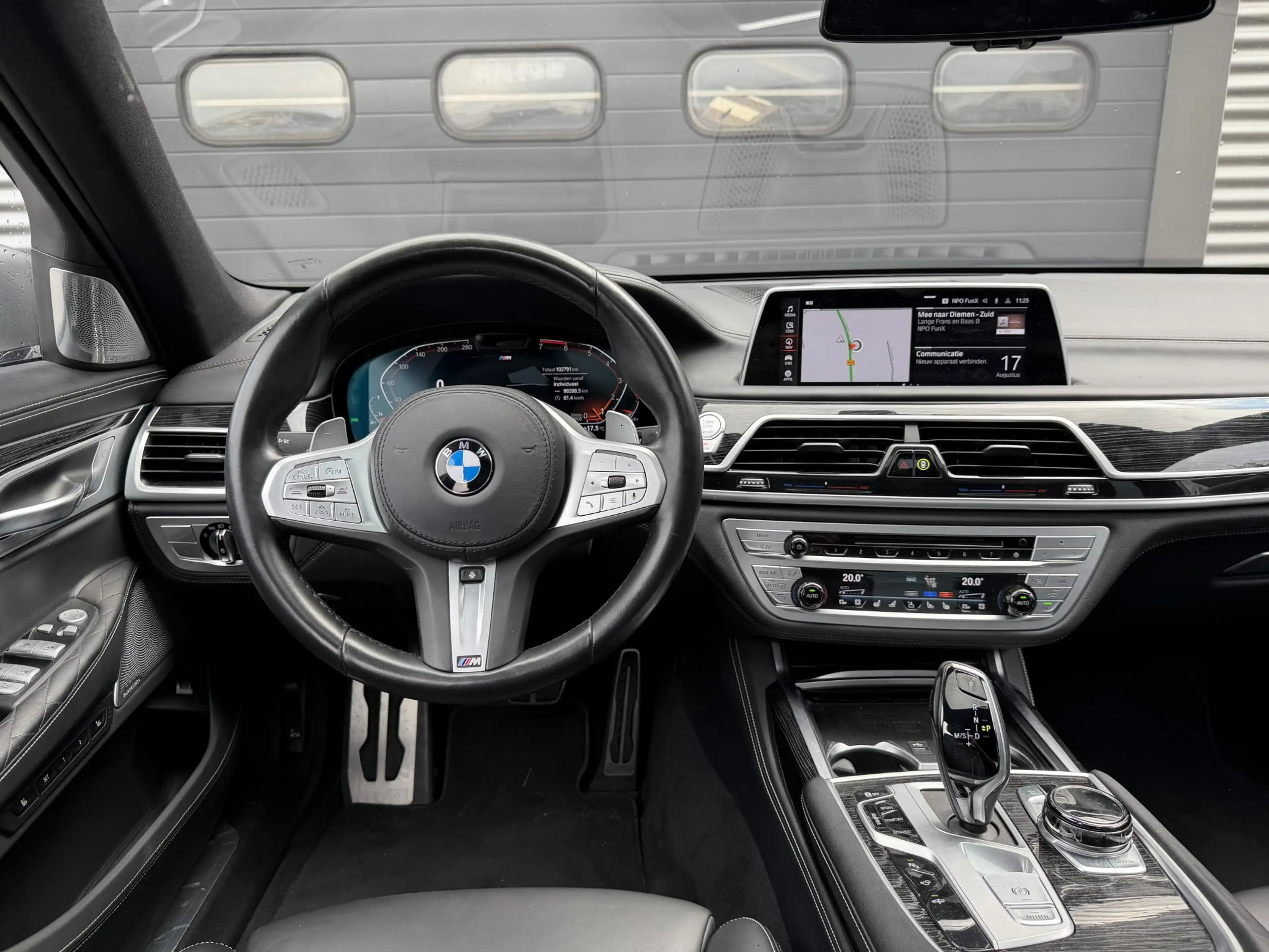 BMW 750 7-serie 750Li xDrive High Executive M-Sport | Pano — photo 42