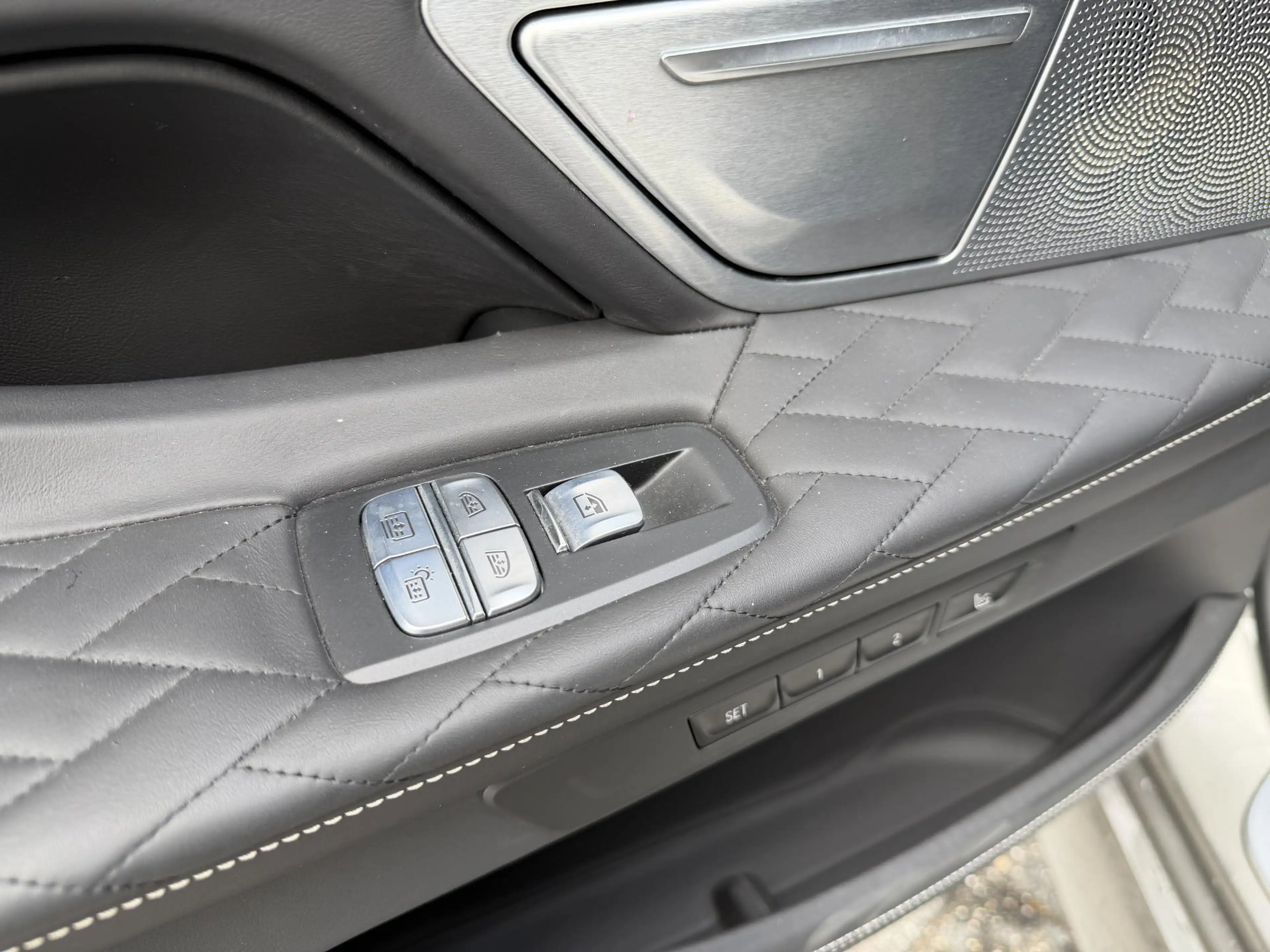 BMW 750 7-serie 750Li xDrive High Executive M-Sport | Pano — photo 36
