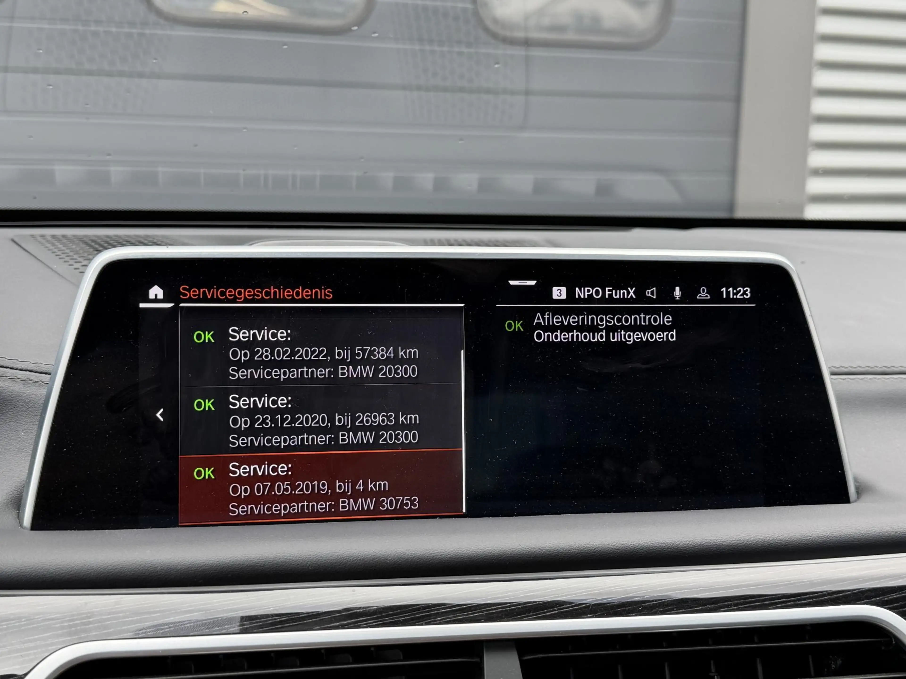BMW 750 7-serie 750Li xDrive High Executive M-Sport | Pano — photo 33