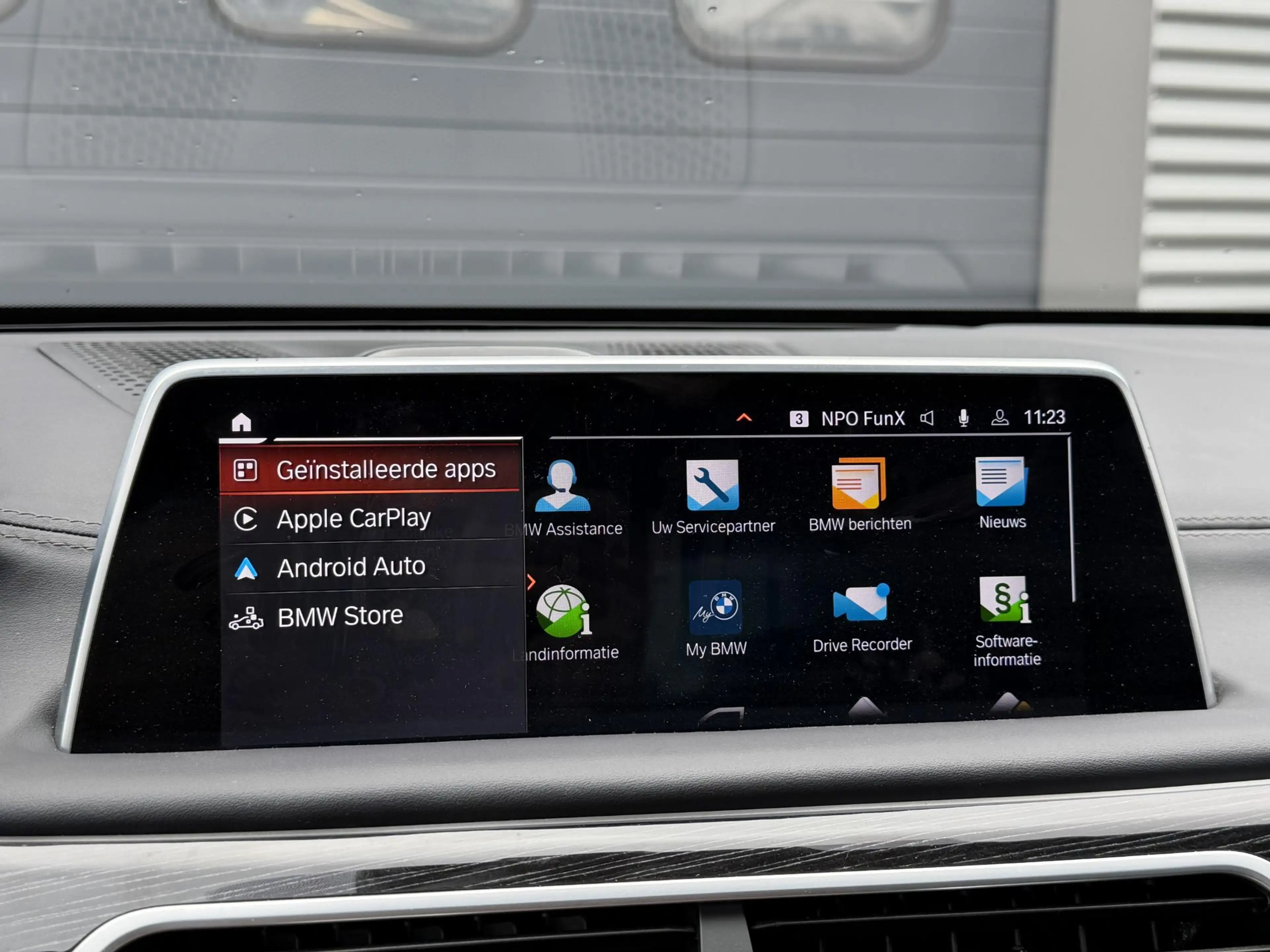 BMW 750 7-serie 750Li xDrive High Executive M-Sport | Pano — photo 30