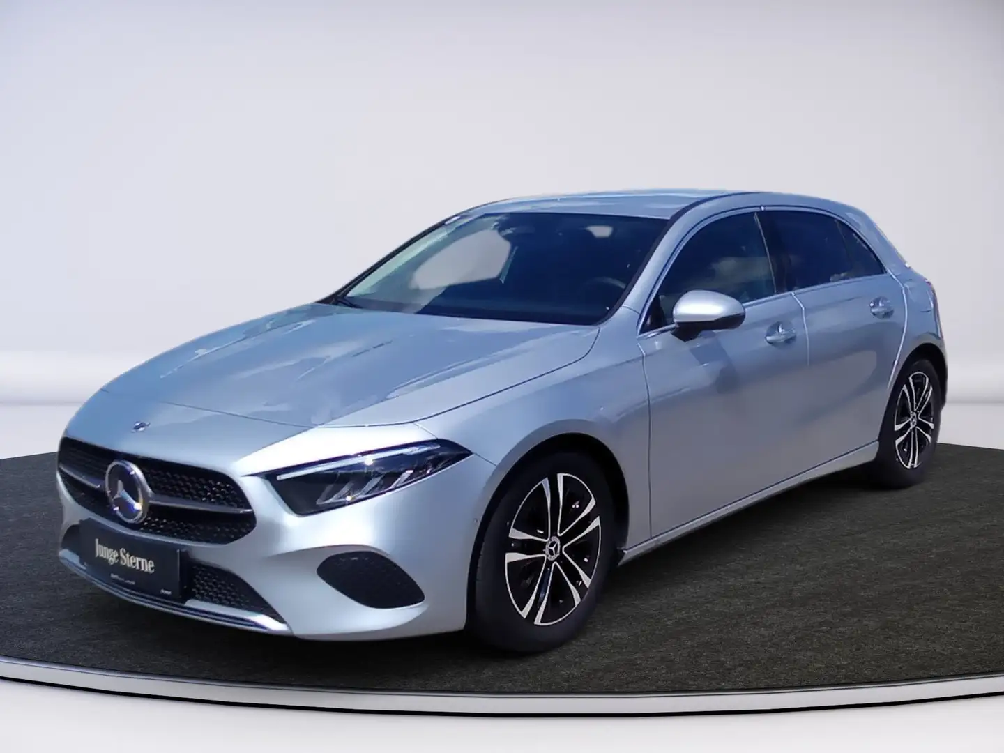 Mercedes-Benz A 200 d Progressive Silber - 2