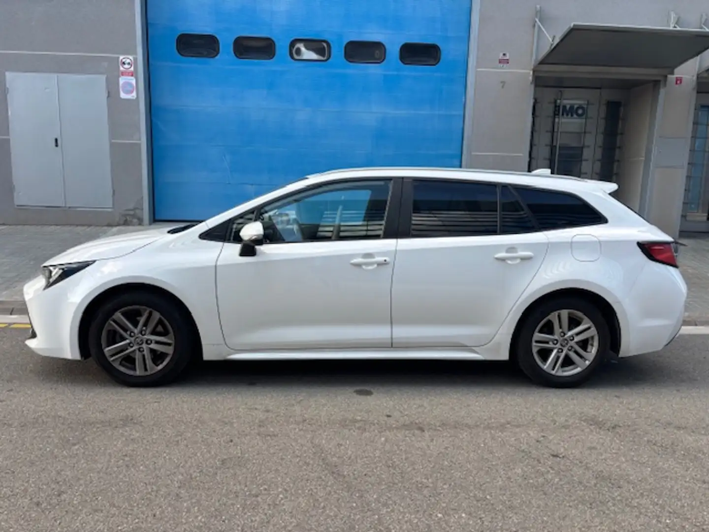 Toyota Corolla Touring Sports 125H Business Blanco - 2