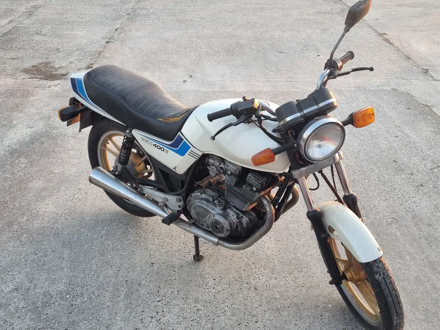 Suzuki GSX 400 - 2