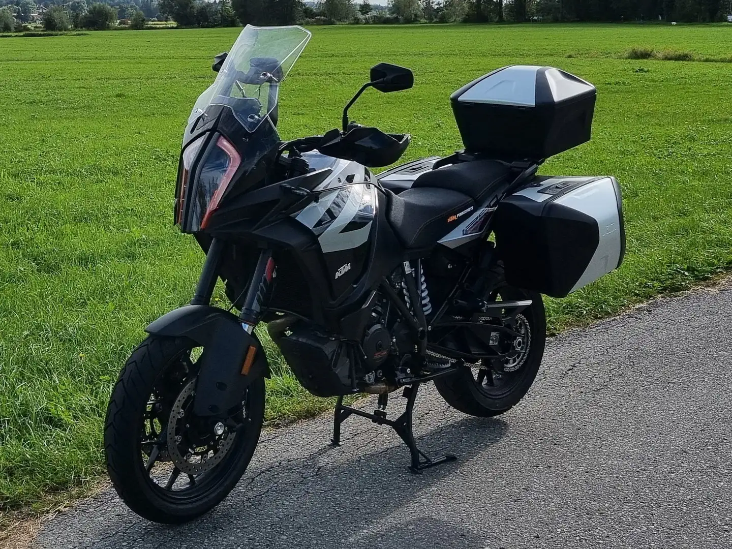 KTM 1290 Super Adventure S Šedá - 2