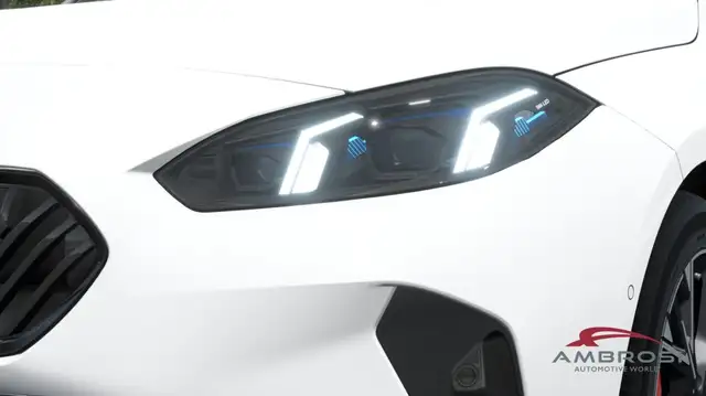 BMW 1 Series view 6