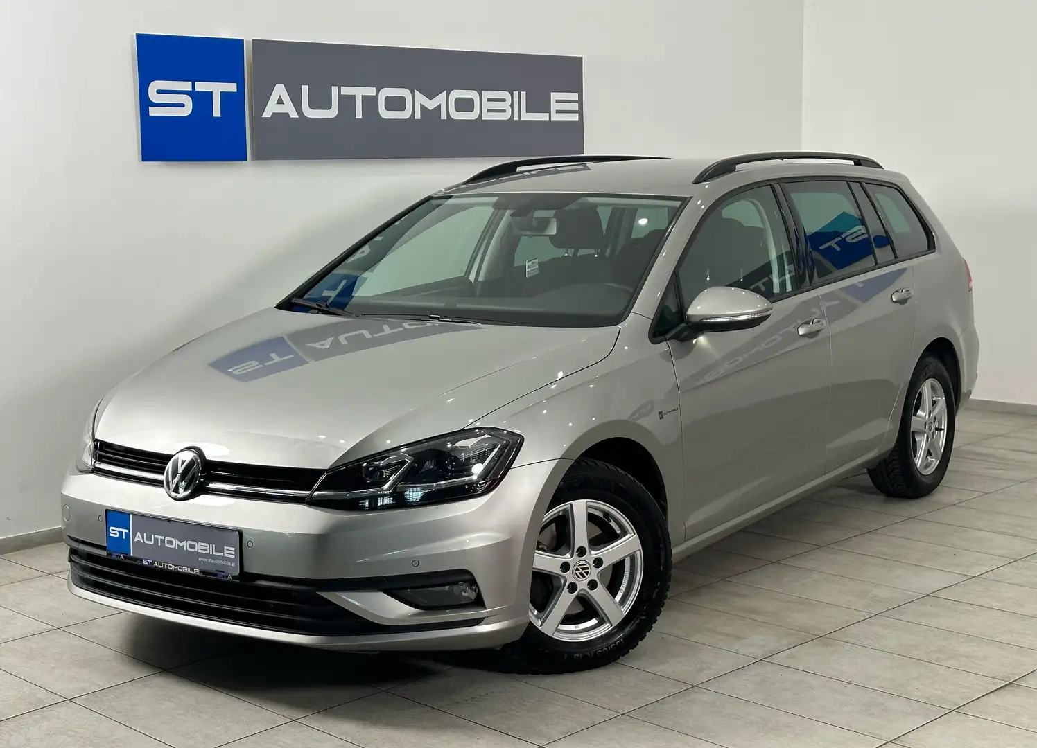 Volkswagen Golf Variant Trendline BMT //1.BESITZ // NAVI // AHK // Grau - 1