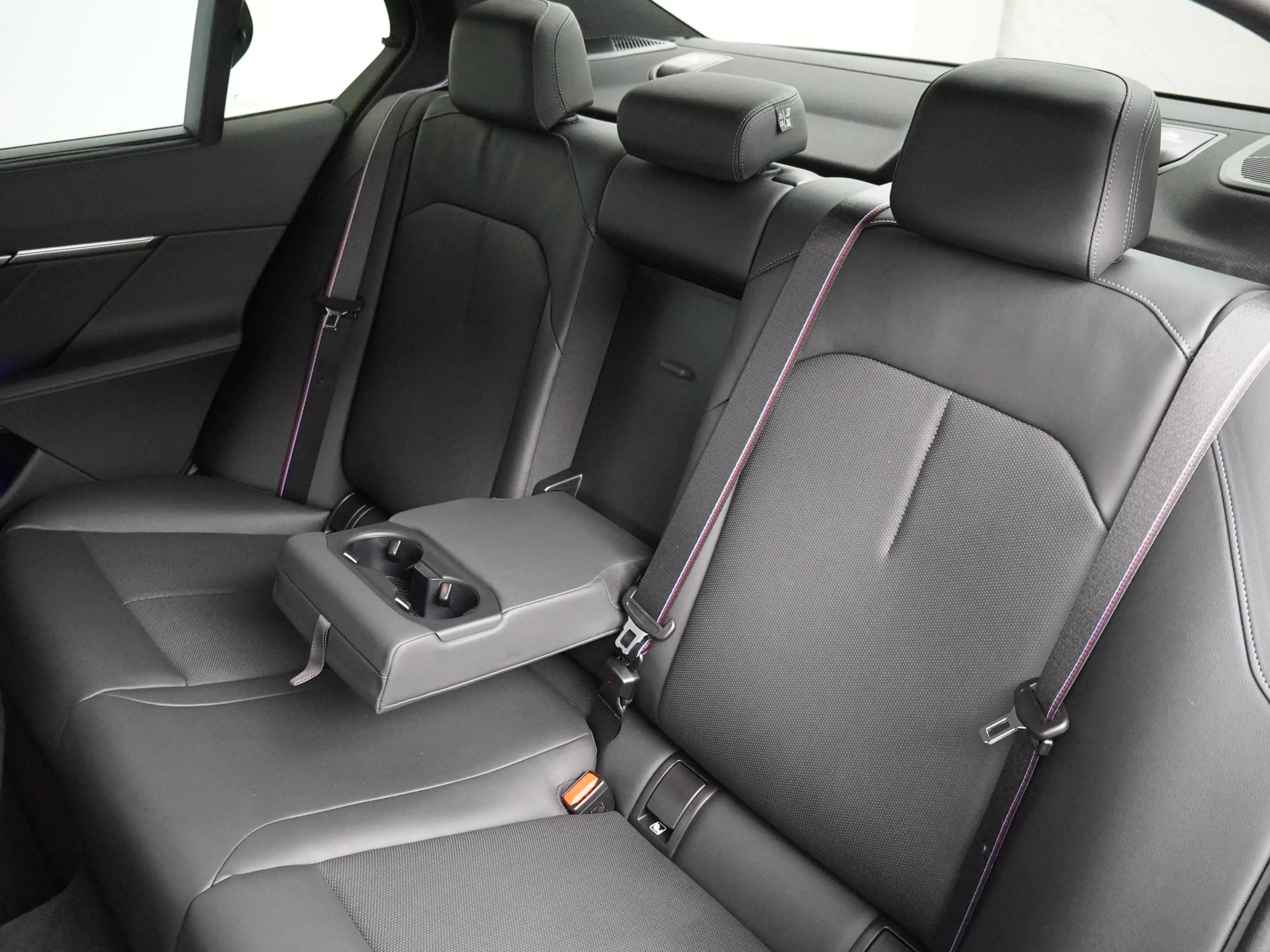 BMW M5 Sedan | M Driver's Pack | SoH 100% | Driving Assis — photo 13