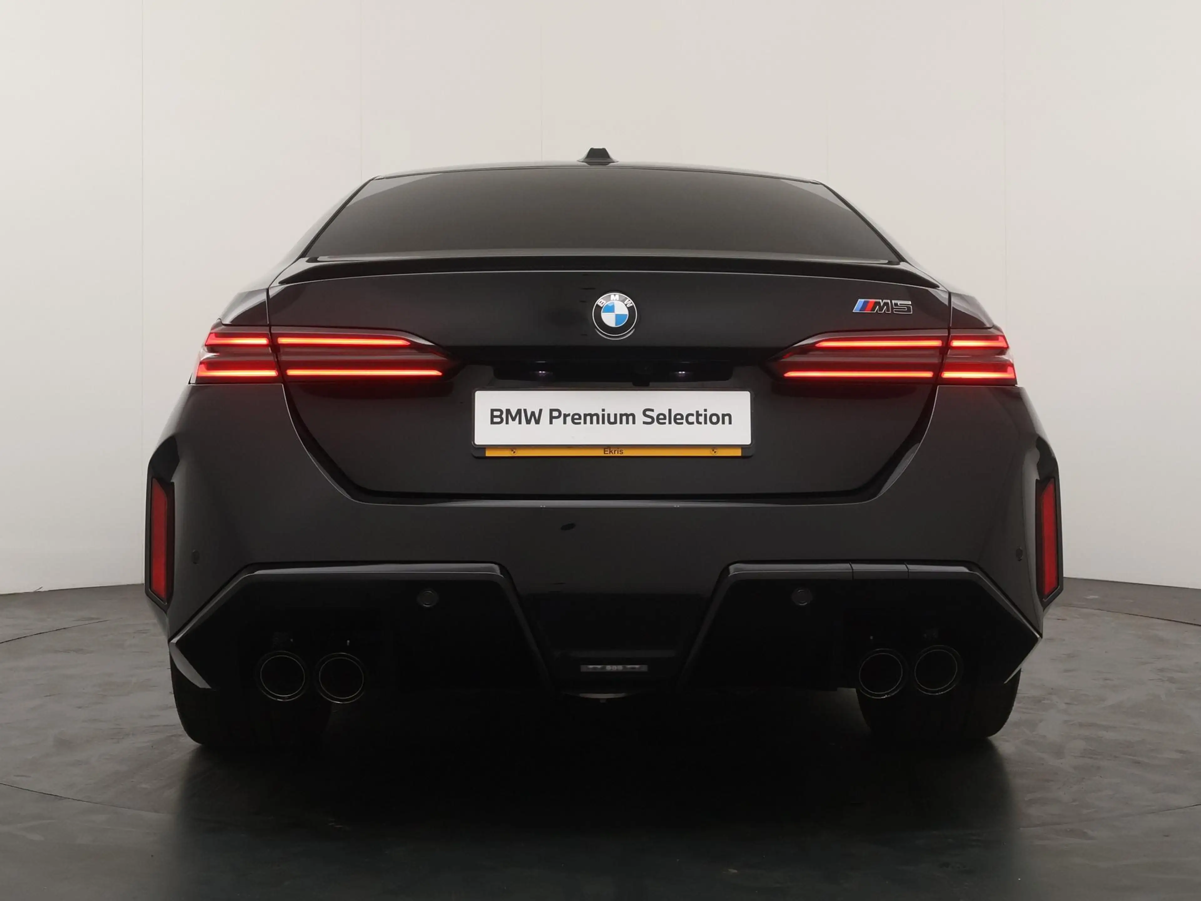 BMW M5 Sedan | M Driver's Pack | SoH 100% | Driving Assis — photo 9