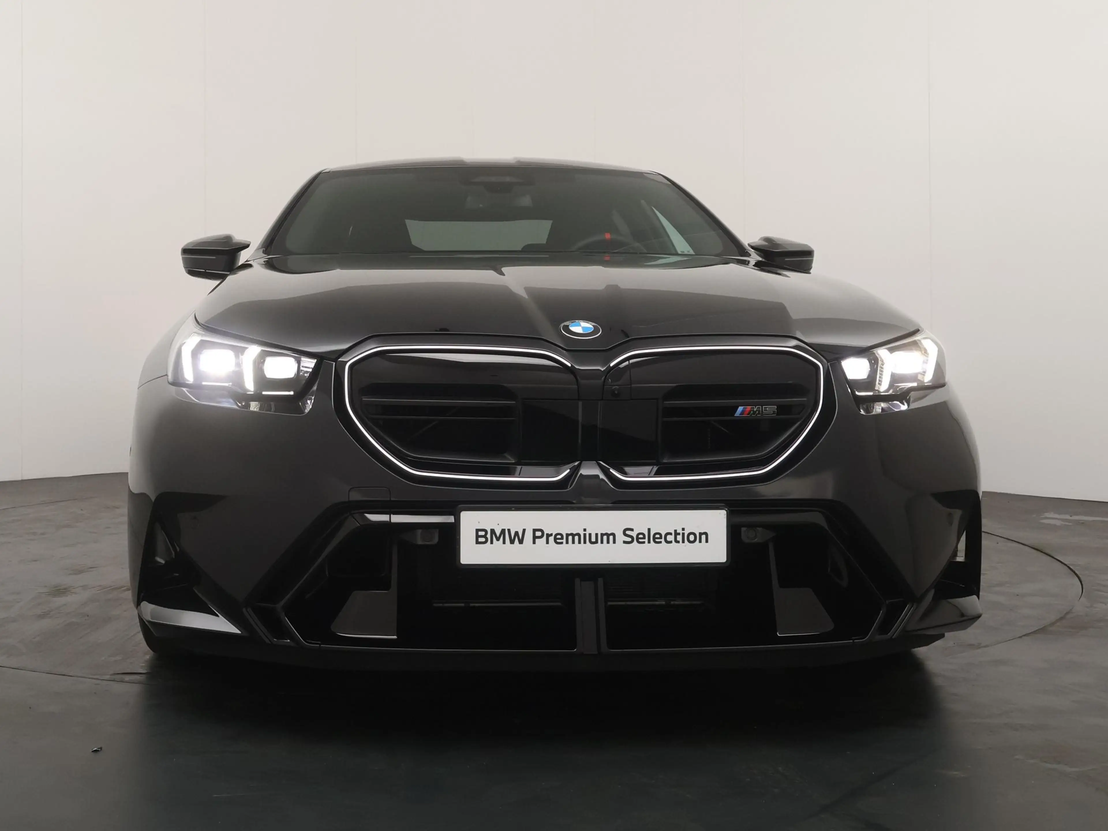 BMW M5 Sedan | M Driver's Pack | SoH 100% | Driving Assis — photo 5