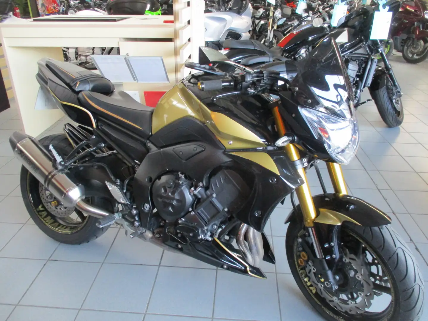 Yamaha FZ 8 Negru - 1