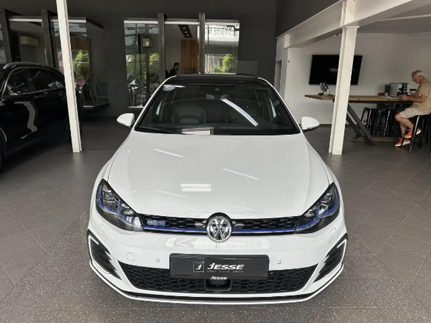 Volkswagen Golf VII GTE LED ACC Virtual AHK R.Cam Blanco - 2