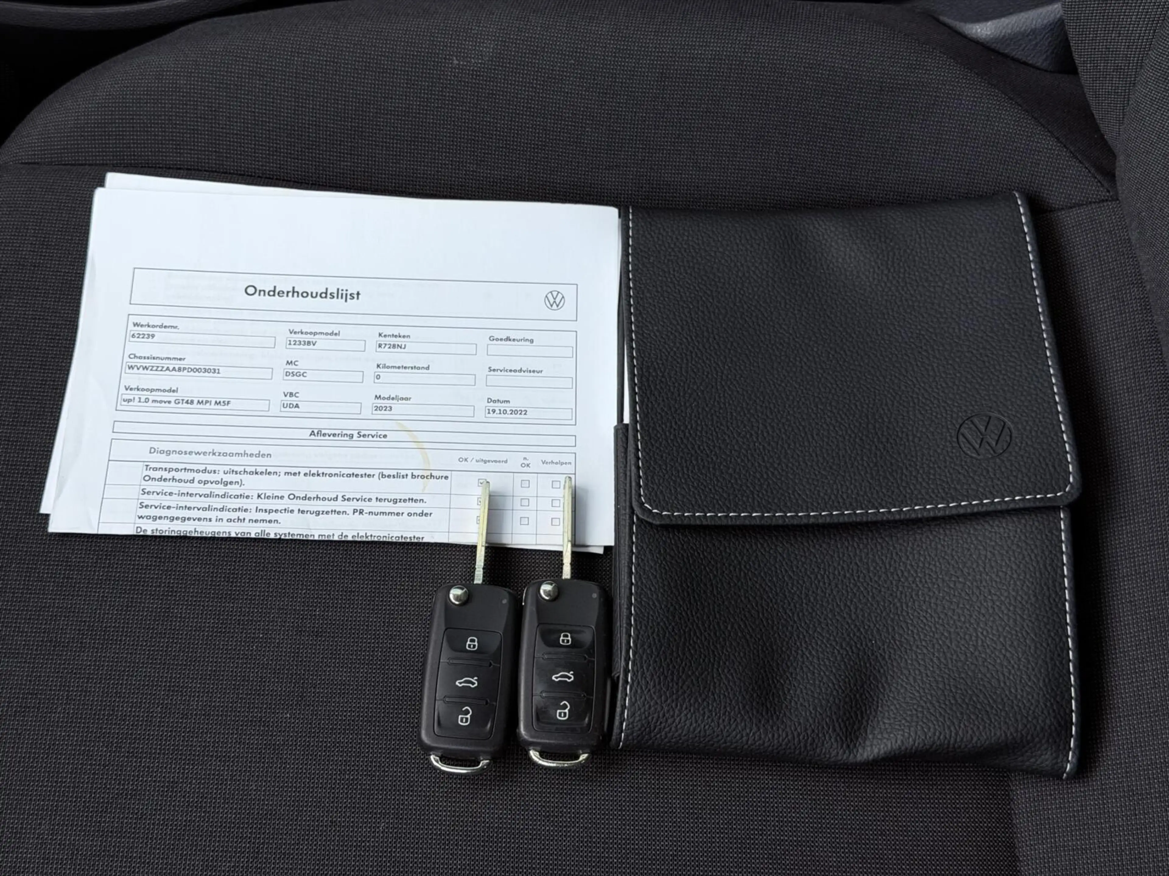 Volkswagen up! 1.0 AC | BLUETOOTH | DAB | 1'EIG — photo 30