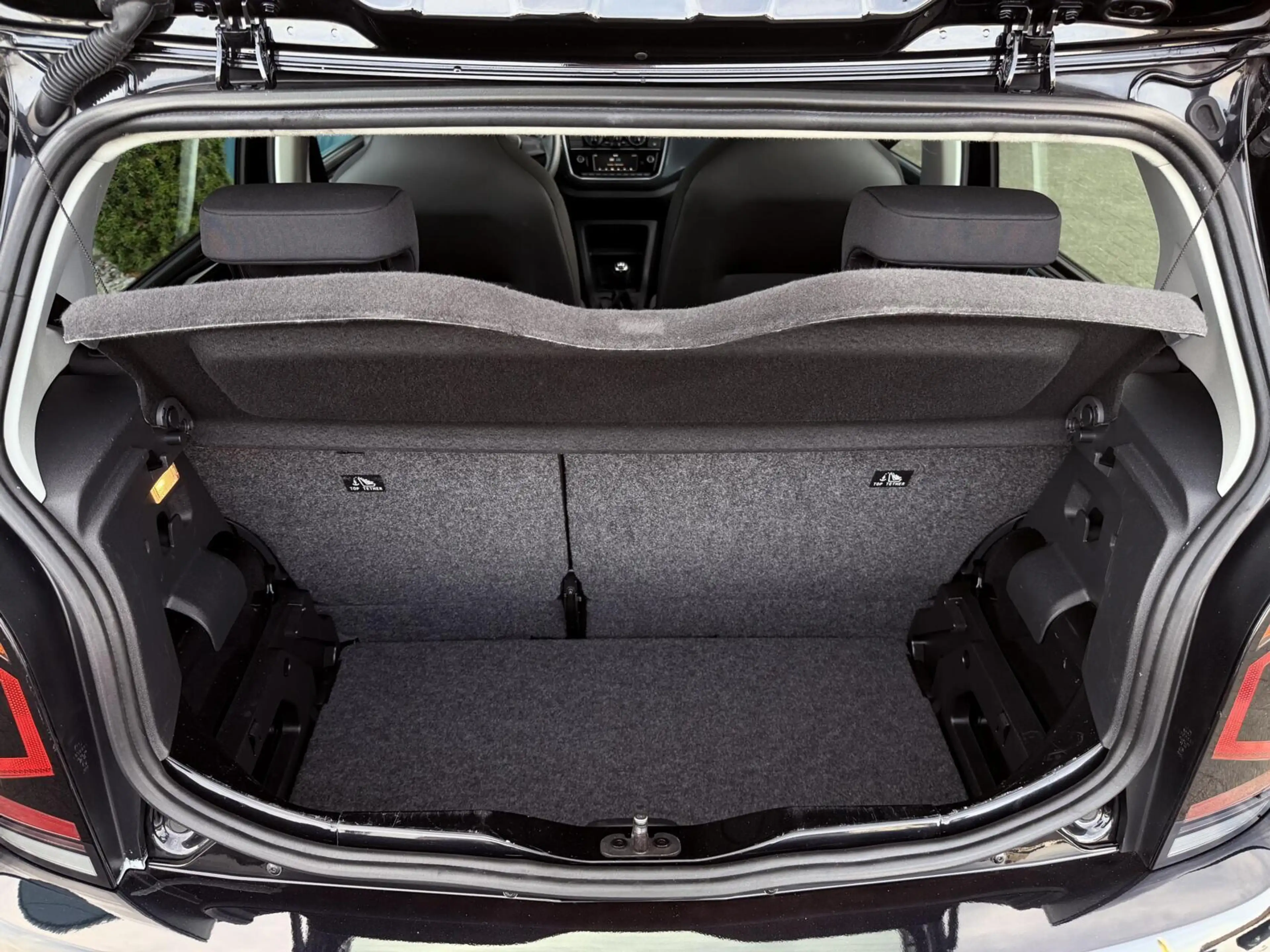 Volkswagen up! 1.0 AC | BLUETOOTH | DAB | 1'EIG — photo 14